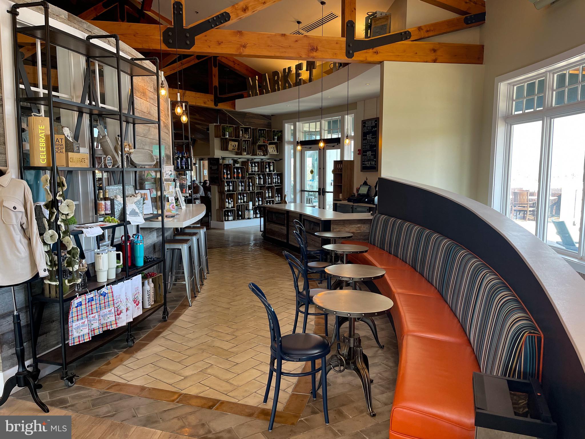 LAKE FREDERICK - Residential Lease