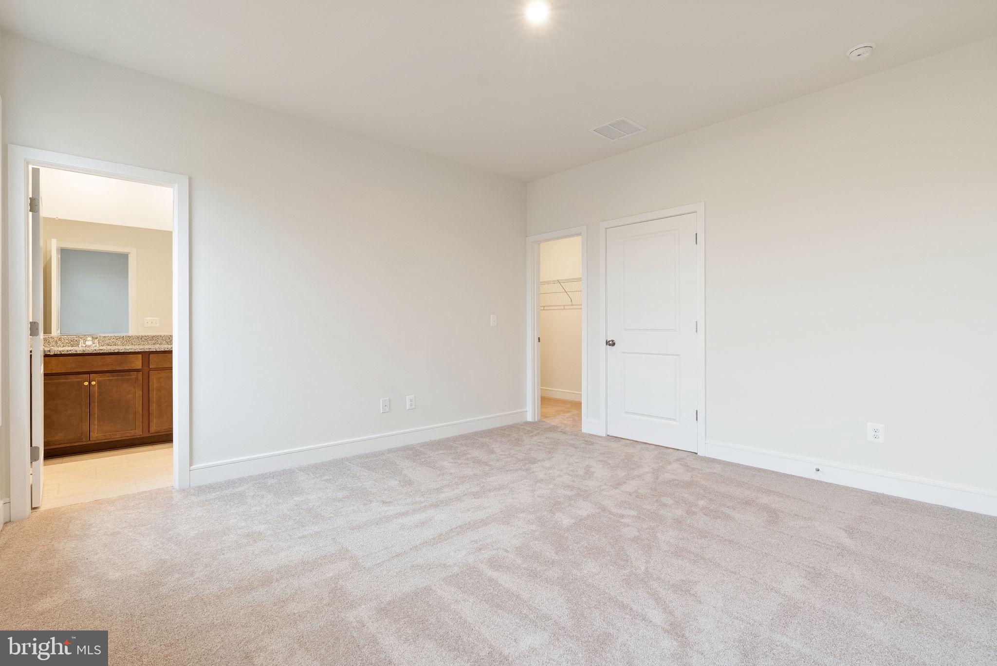 LAKE FREDERICK - Residential Lease