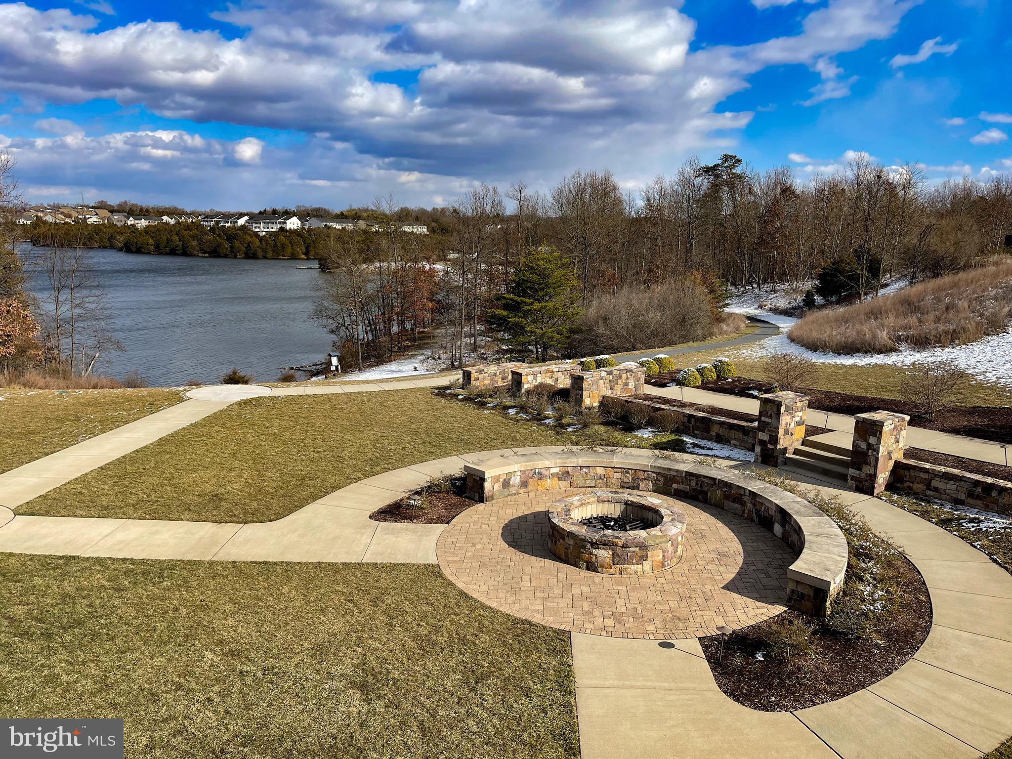 LAKE FREDERICK - Residential Lease