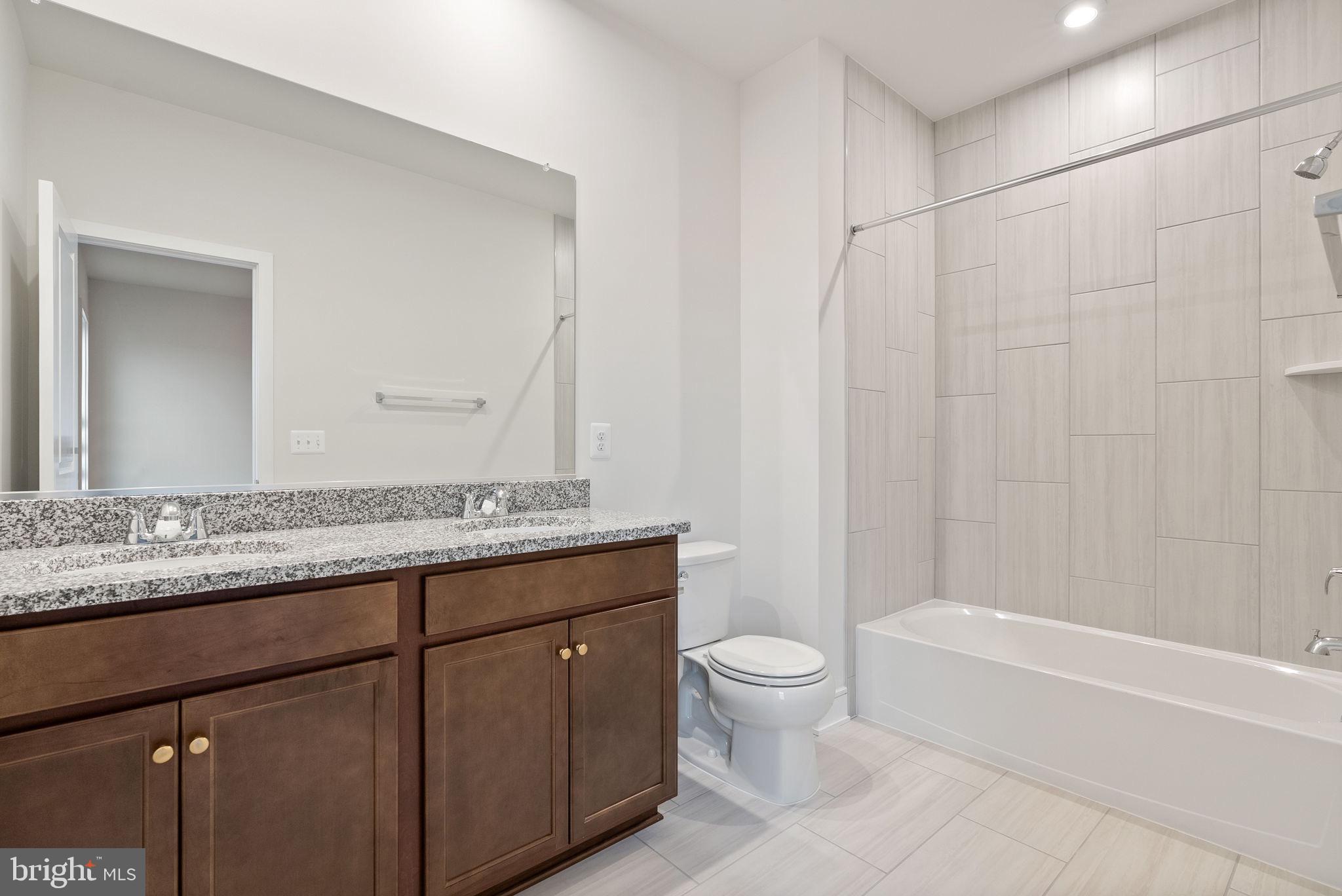 LAKE FREDERICK - Residential Lease