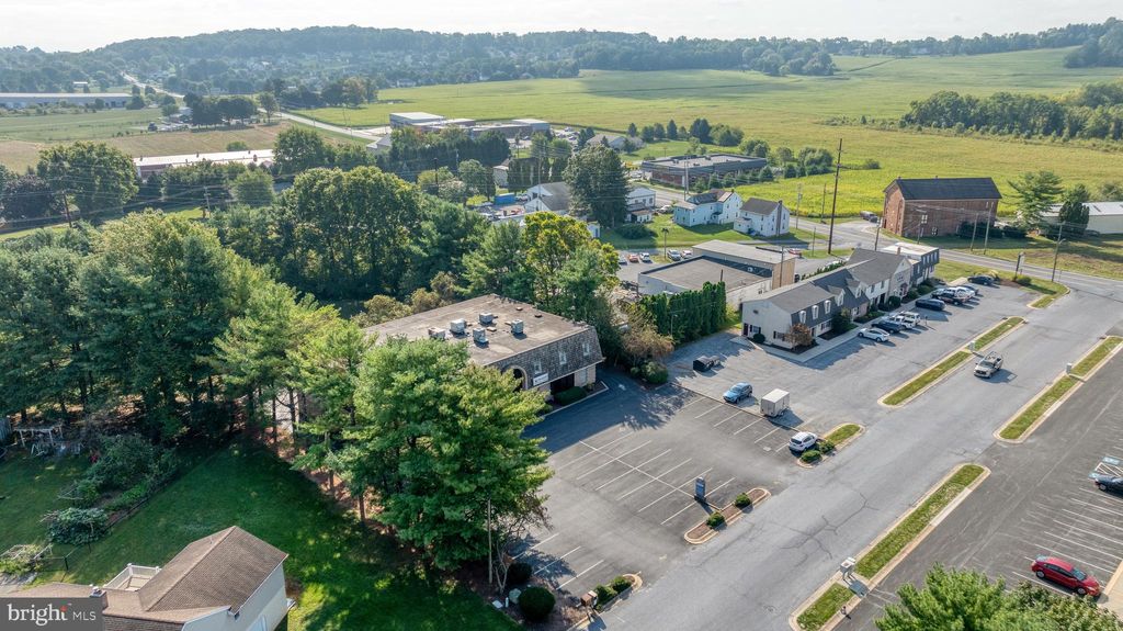 Photo of 845 Silver Spring Plaza, LANCASTER, PA 17601 (MLS # PALA2057254)