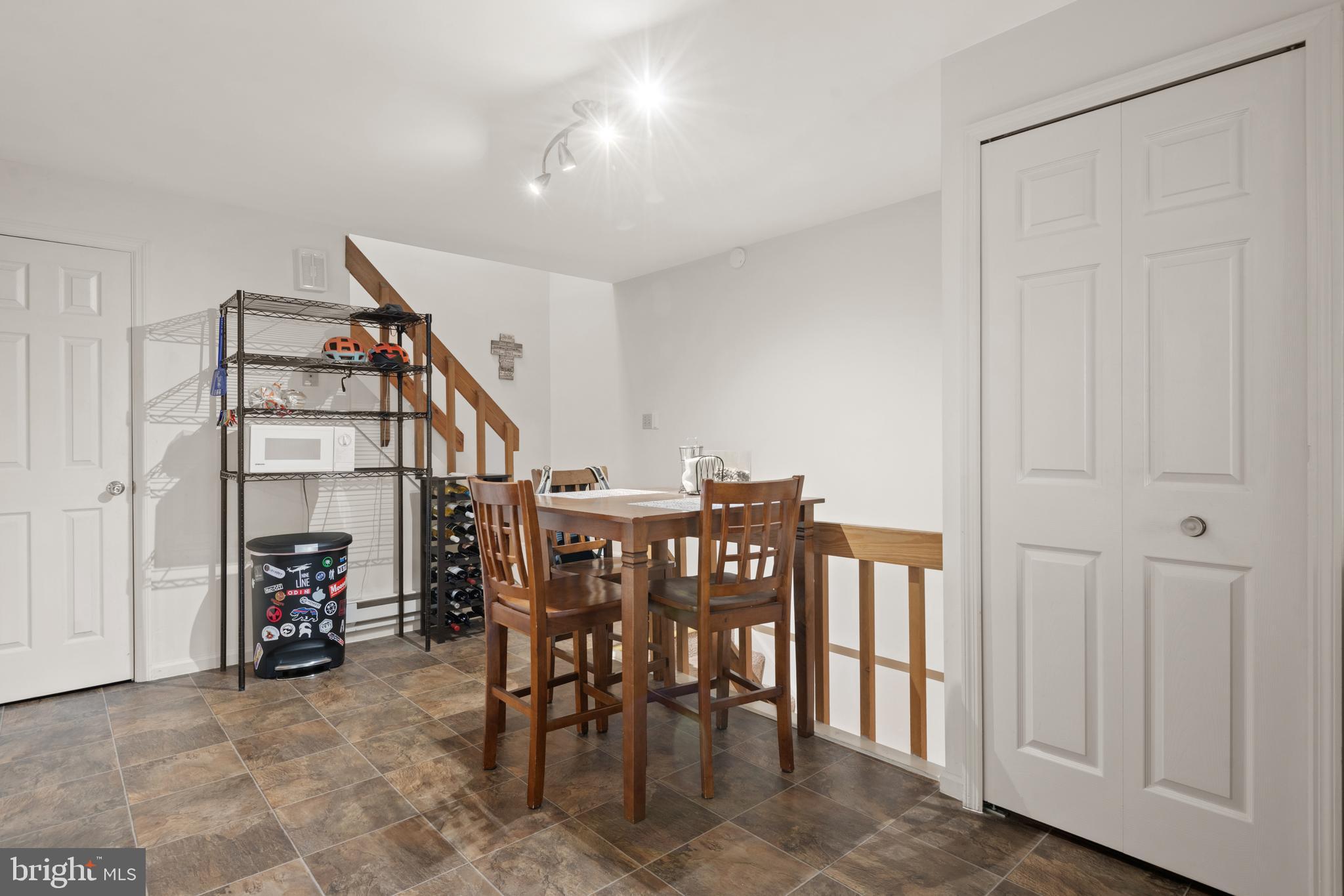 SILVER SPRING - Commercial Sale