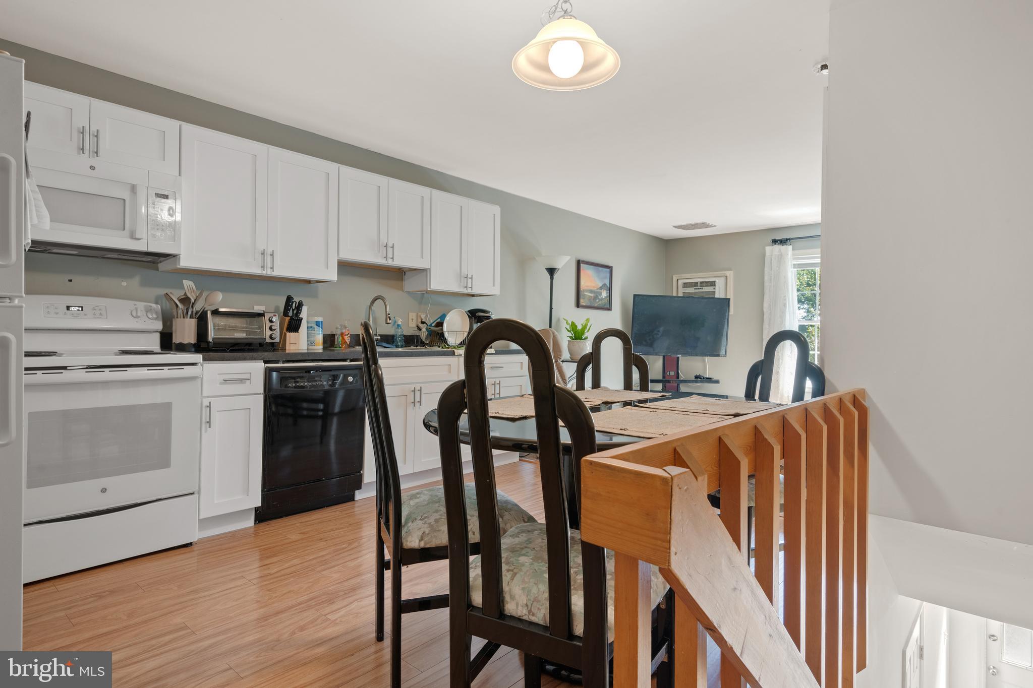 SILVER SPRING - Commercial Sale