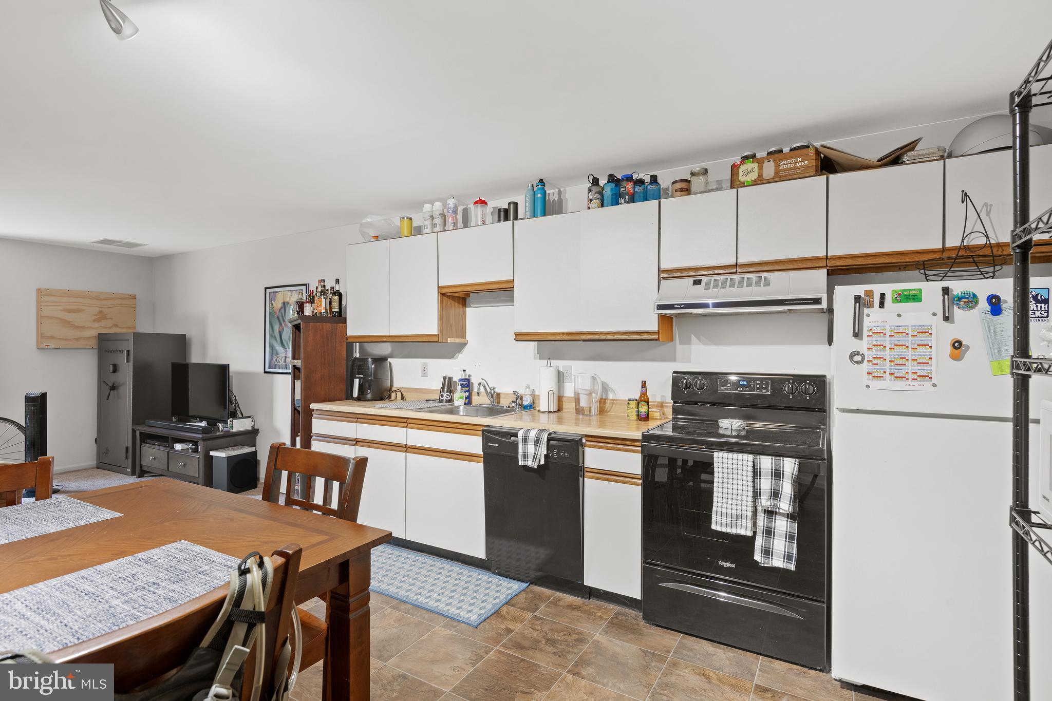 SILVER SPRING - Commercial Sale