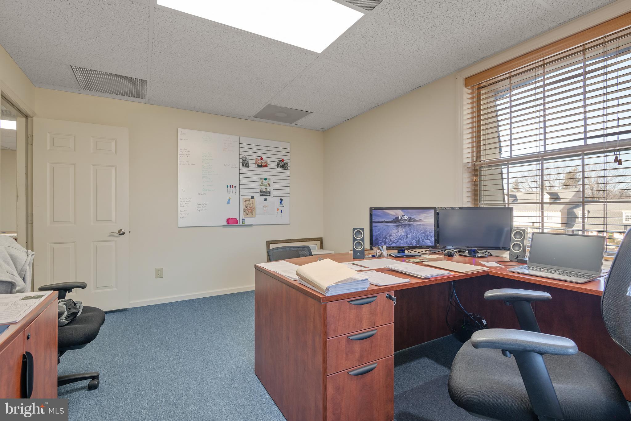 SILVER SPRING - Commercial Sale