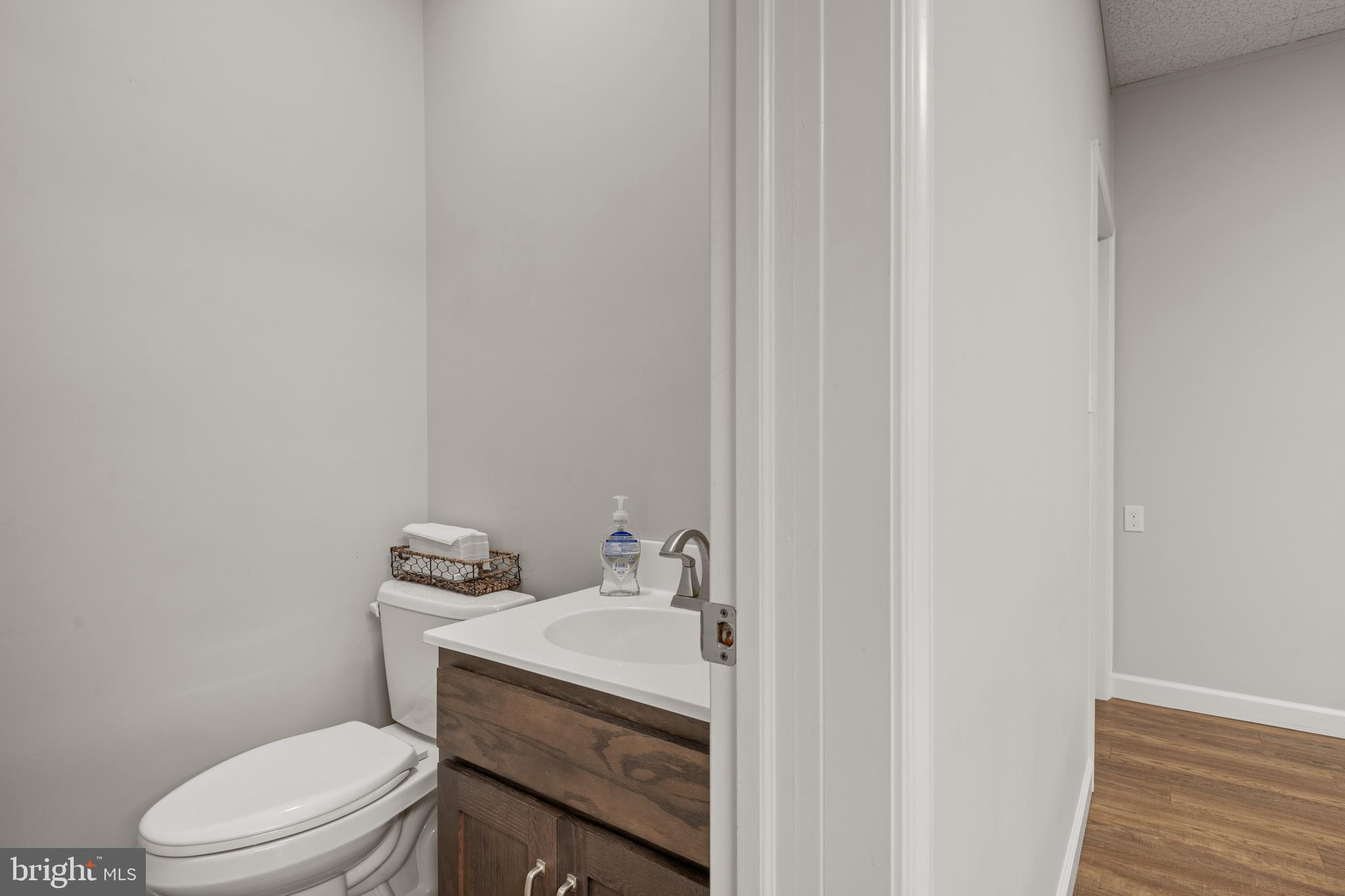 SILVER SPRING - Commercial Sale