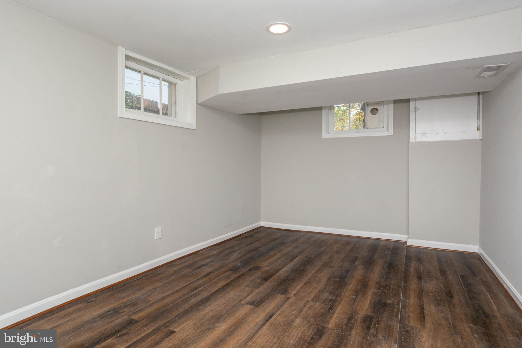 GARDENVILLE - Residential