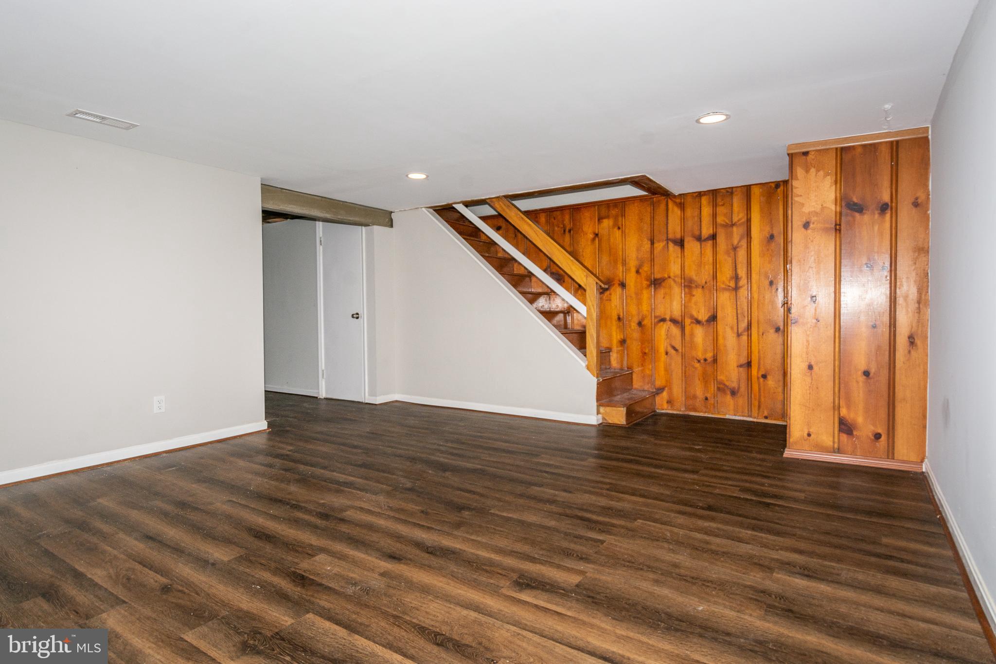 GARDENVILLE - Residential