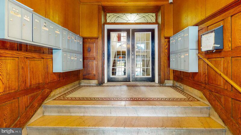 MOUNT VERNON PLACE HISTORIC DISTRICT - Residential Lease