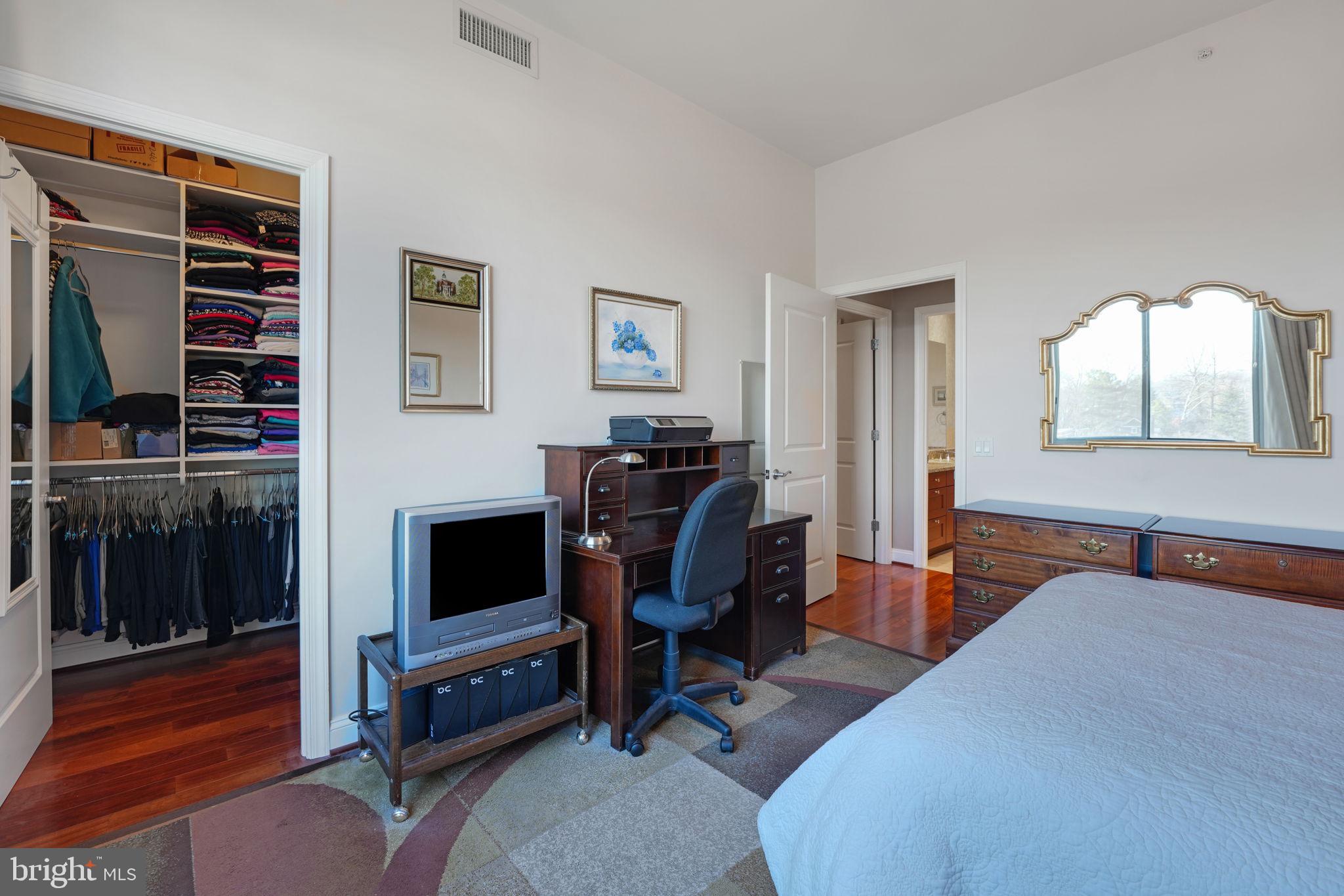 THE BYRON - Residential