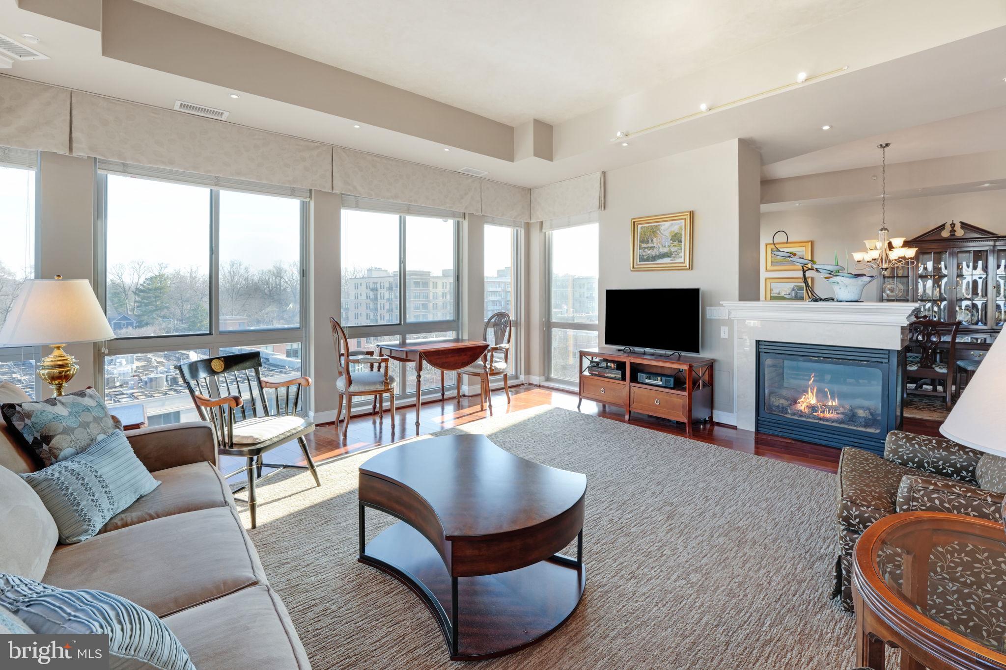 THE BYRON - Residential