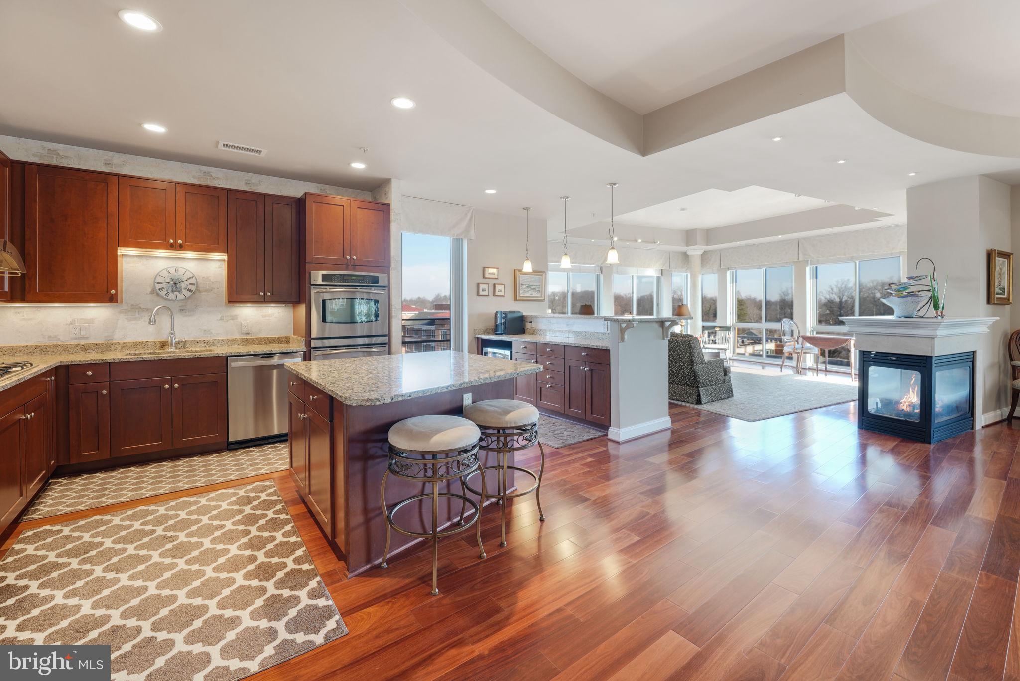 THE BYRON - Residential