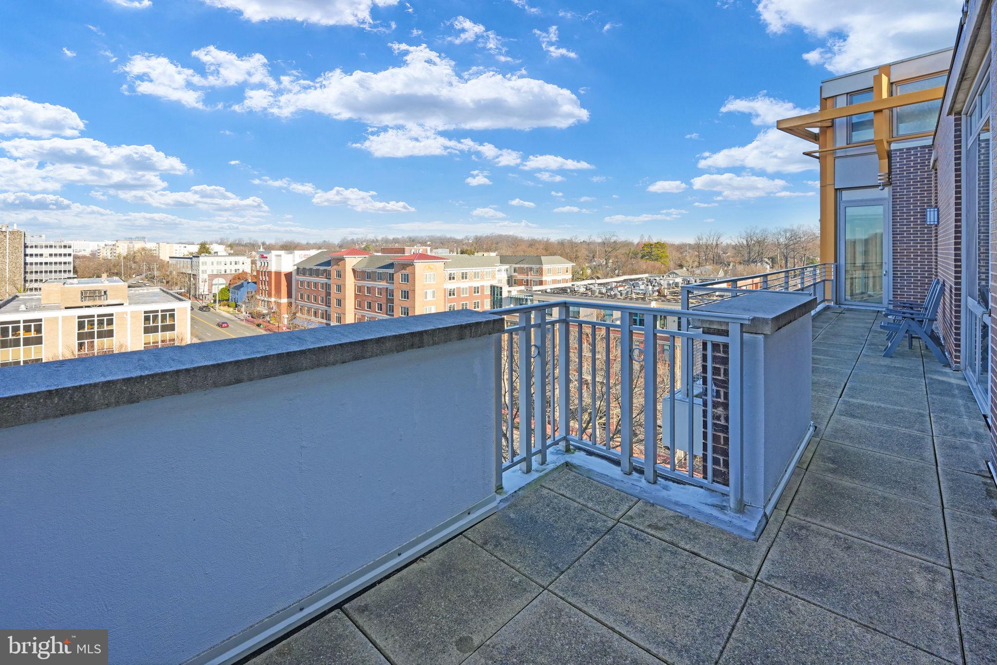 THE BYRON - Residential