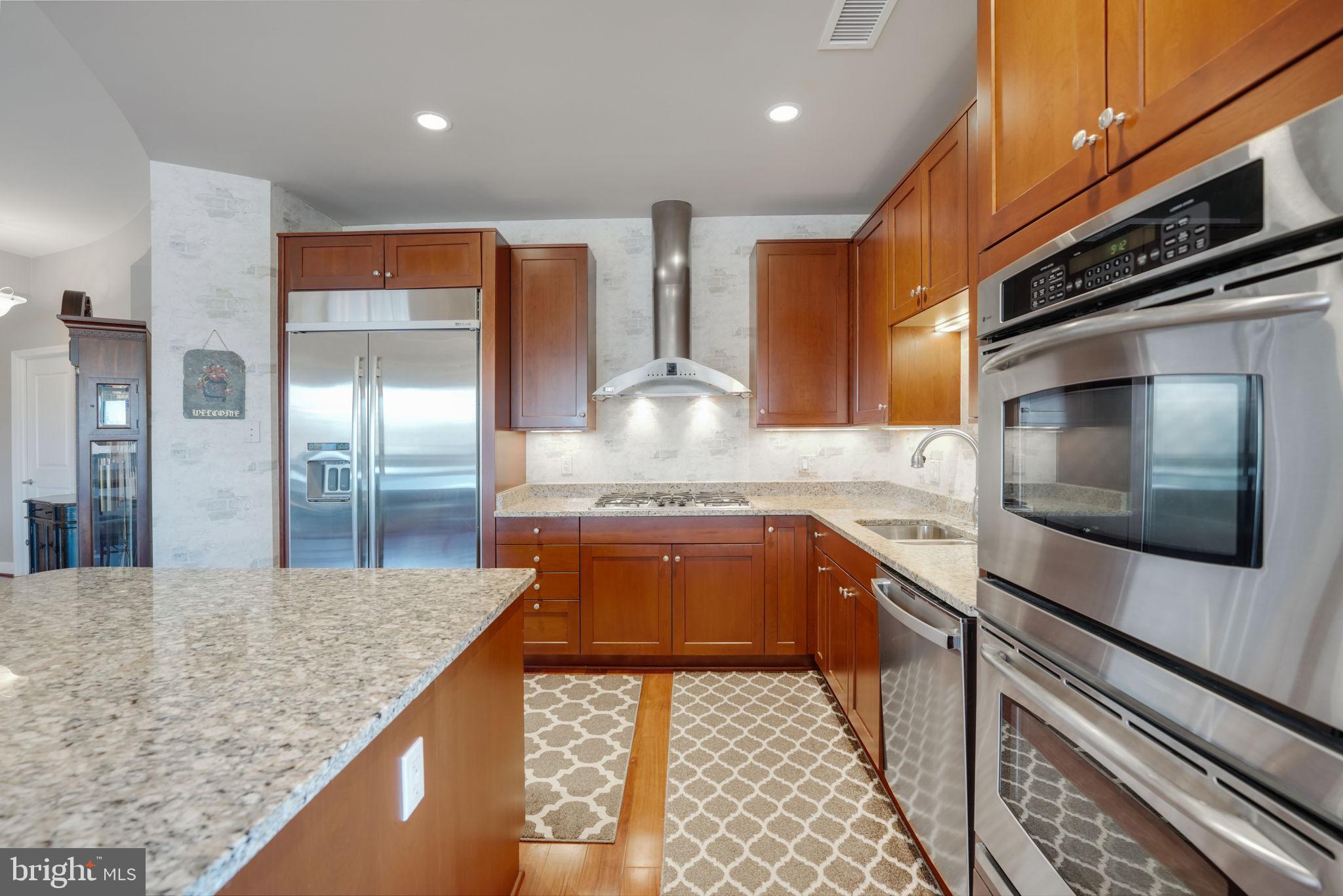 THE BYRON - Residential