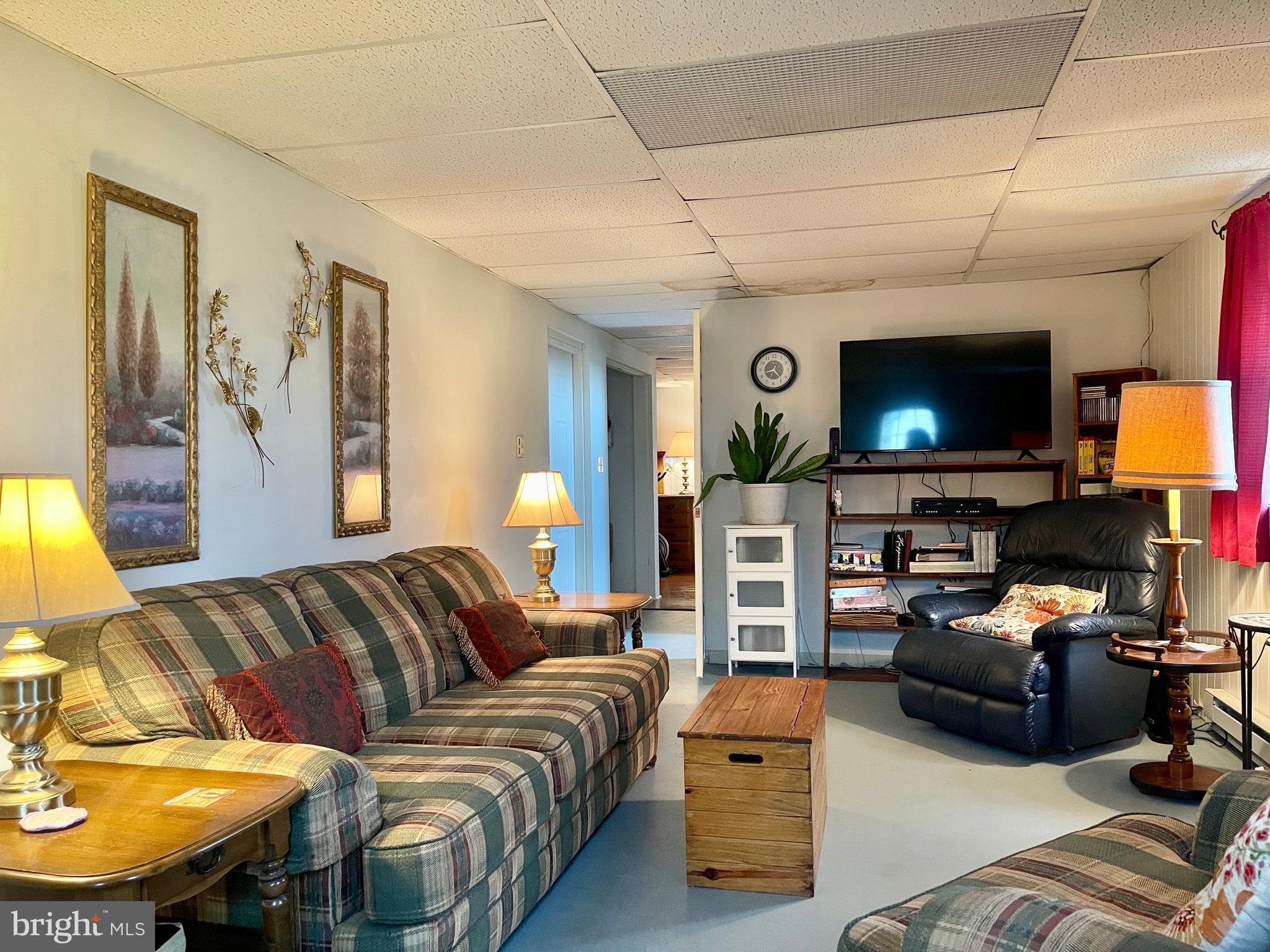 CROWN POINTE NORTH - Residential