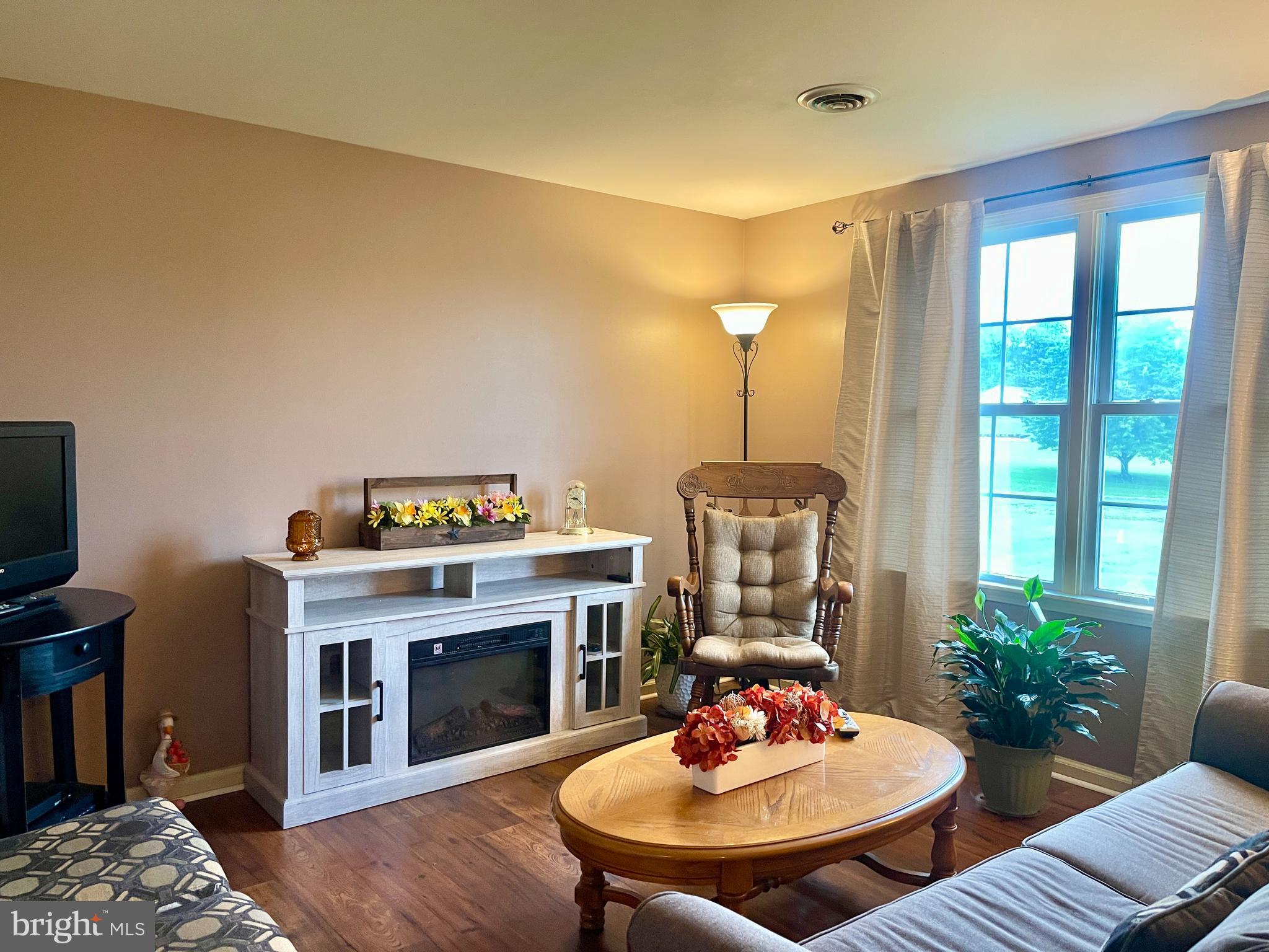 CROWN POINTE NORTH - Residential