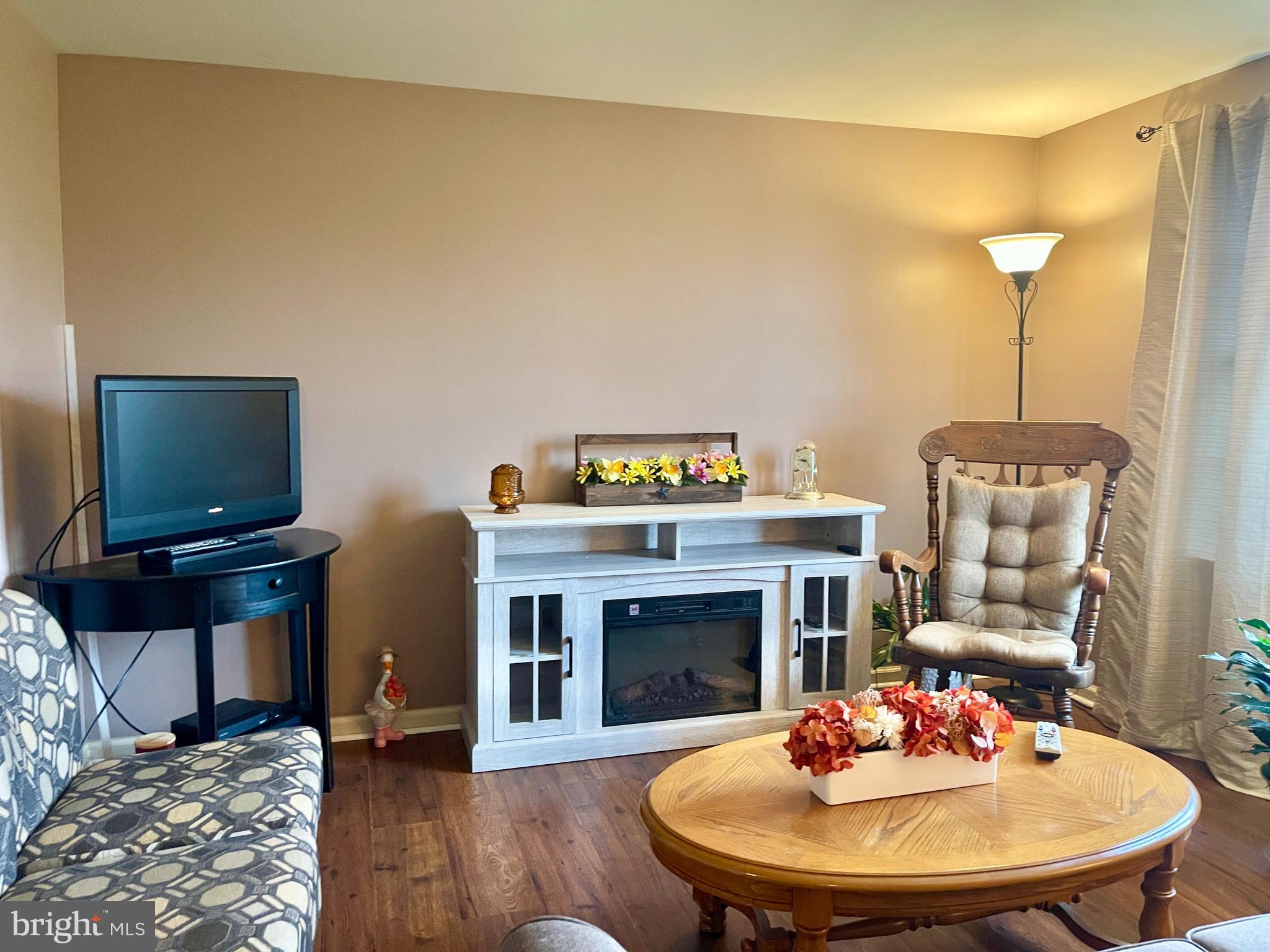 CROWN POINTE NORTH - Residential