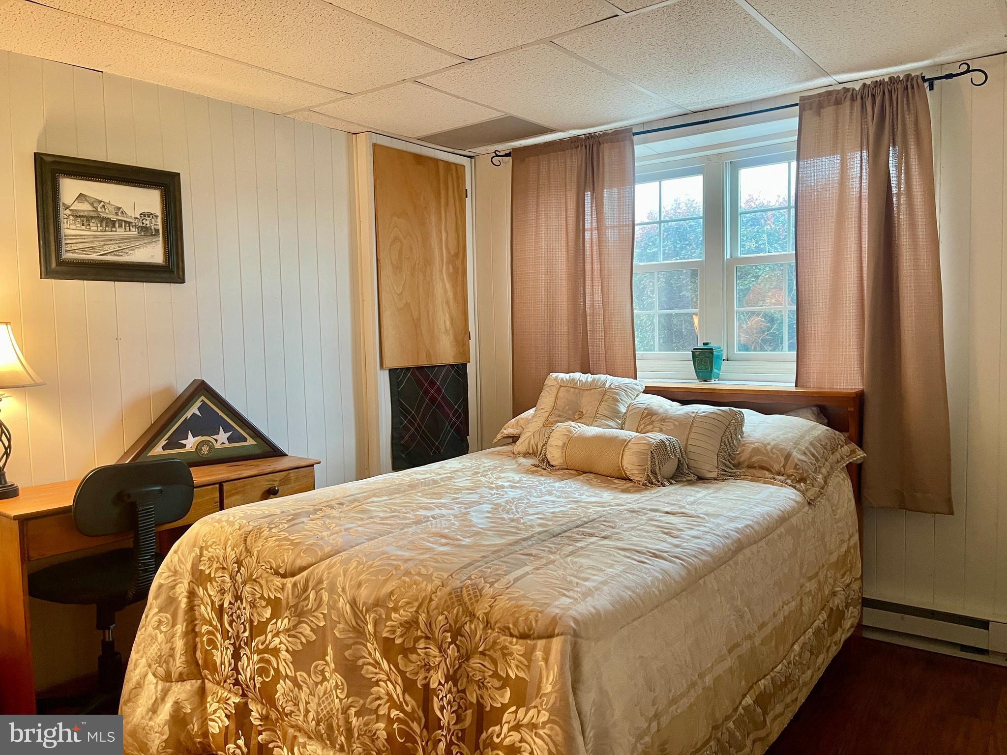 CROWN POINTE NORTH - Residential