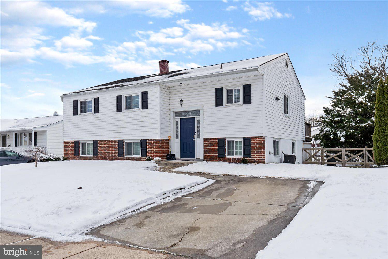 PERRY HALL VILLAGE - Residential