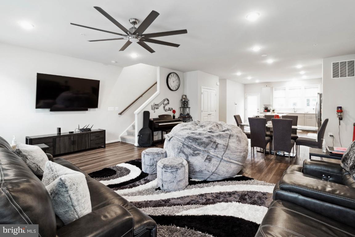 WATERSHED - Residential Lease