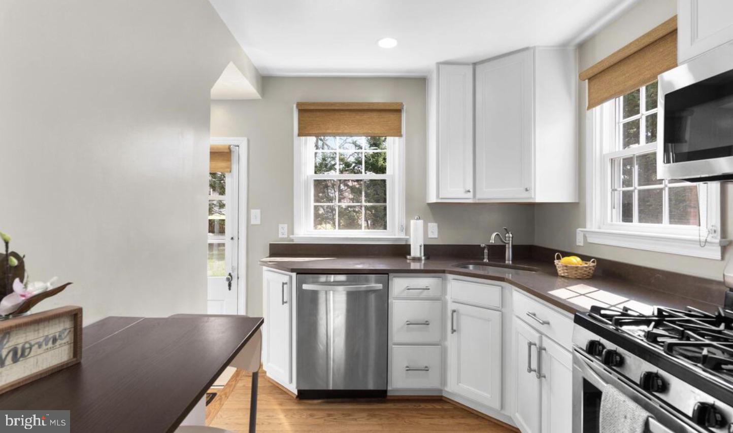 GLENMONT VILLAGE - Residential Lease