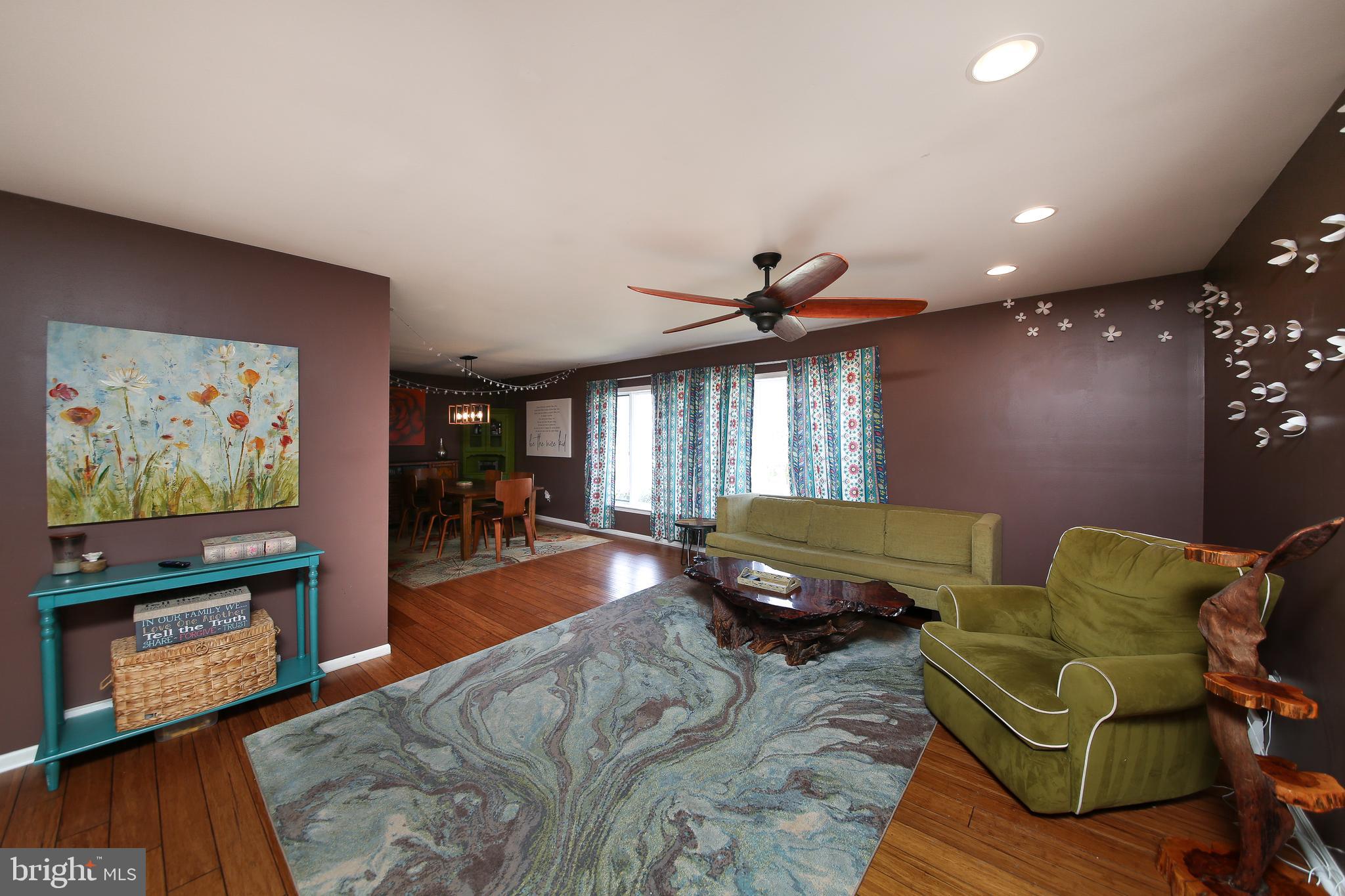 712 MOURNING DOVE ROAD