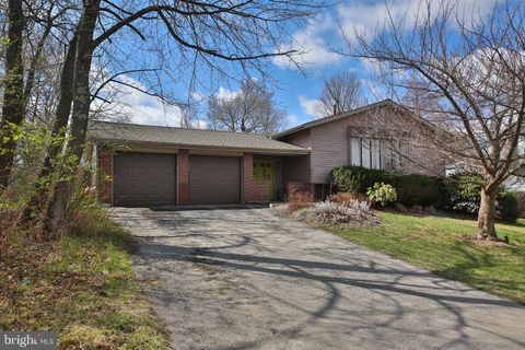 712 MOURNING DOVE ROAD AUDUBON PA 19403
