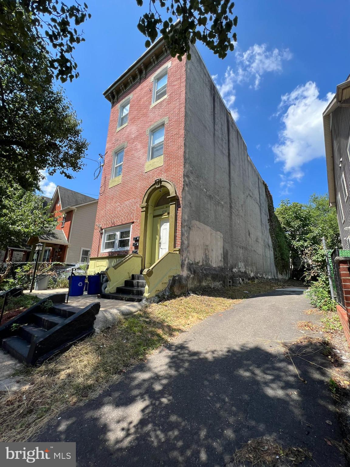 NORTH CENTRAL - Residential Lease