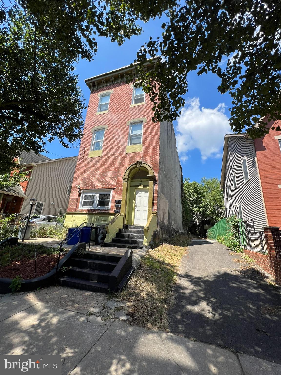 NORTH CENTRAL - Residential Lease