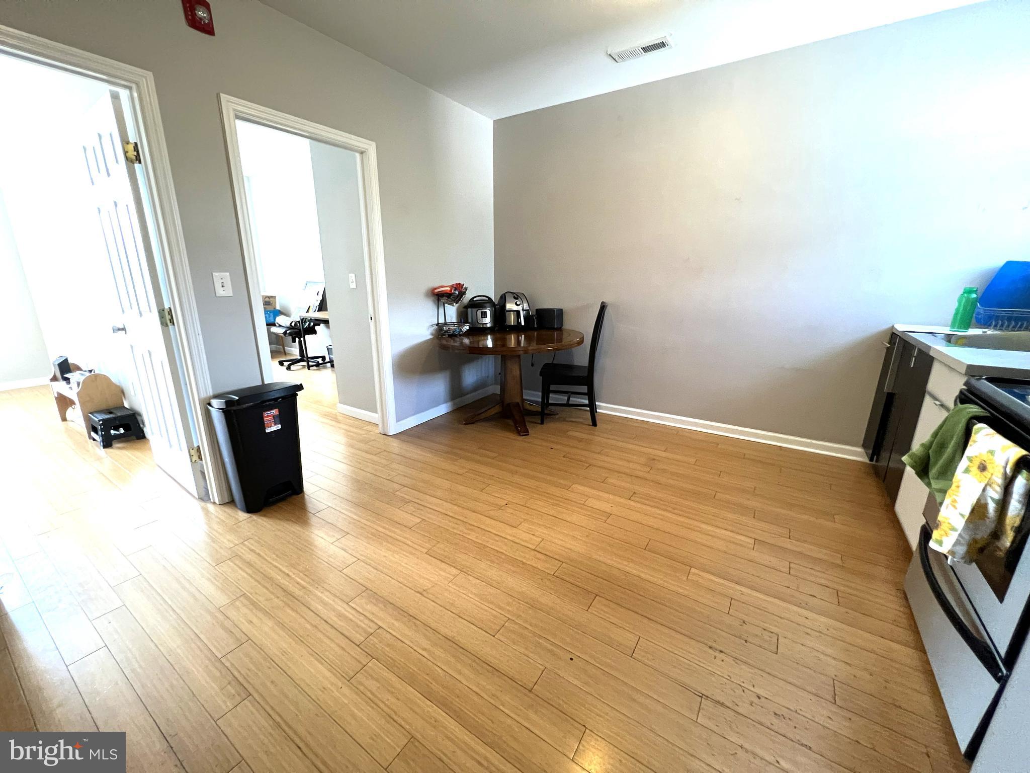 NORTH CENTRAL - Residential Lease