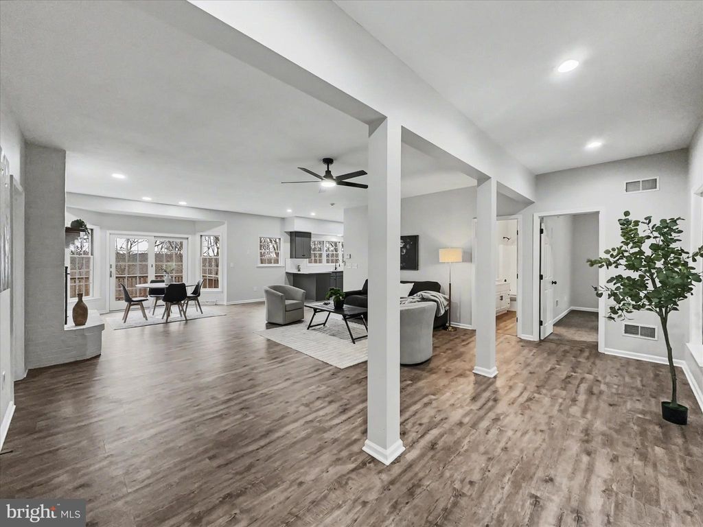 Photo of 1903 Woodland Road, YORK, PA 17403 (MLS # PAYK2094636)