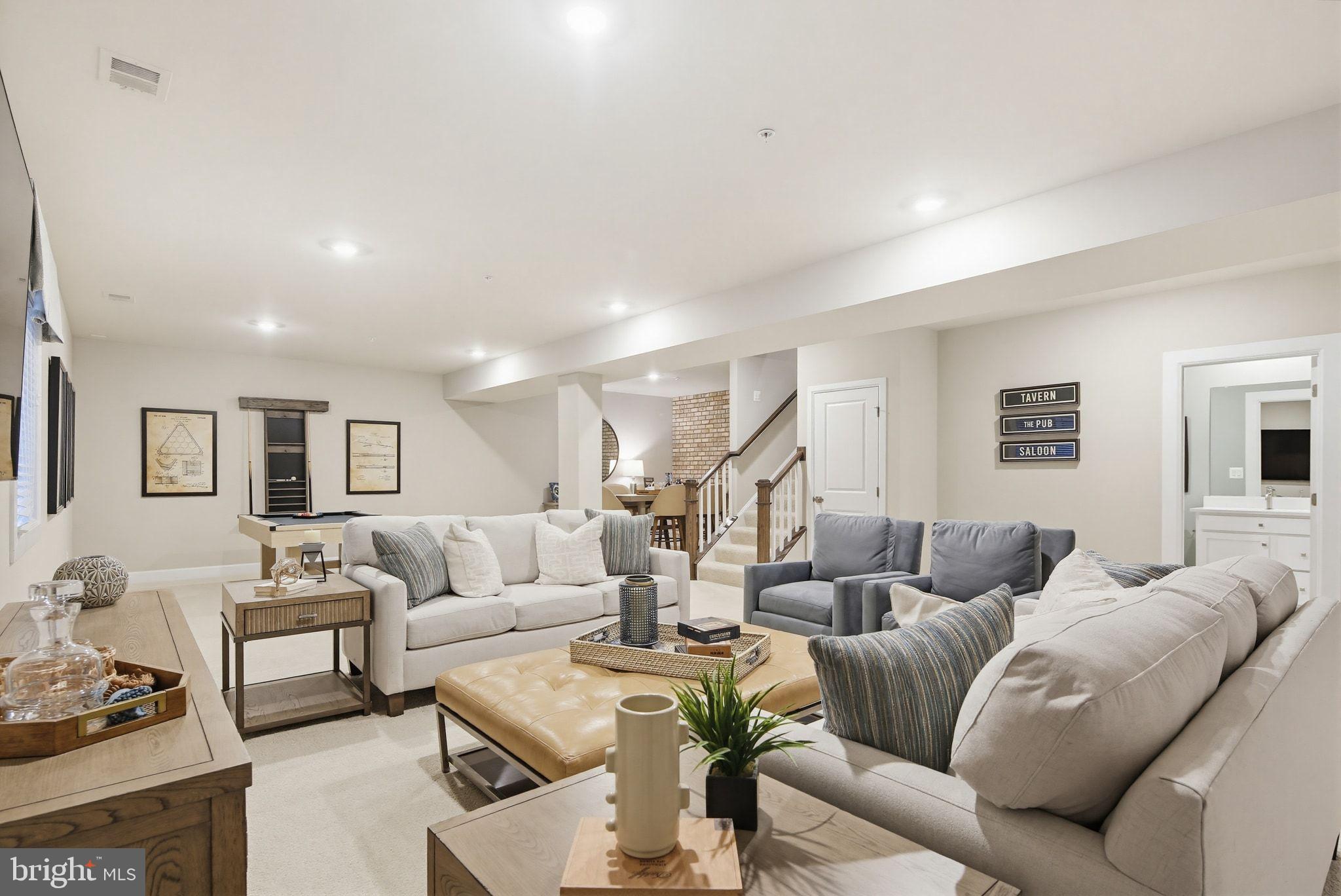 BLOOMFIELDS - Residential