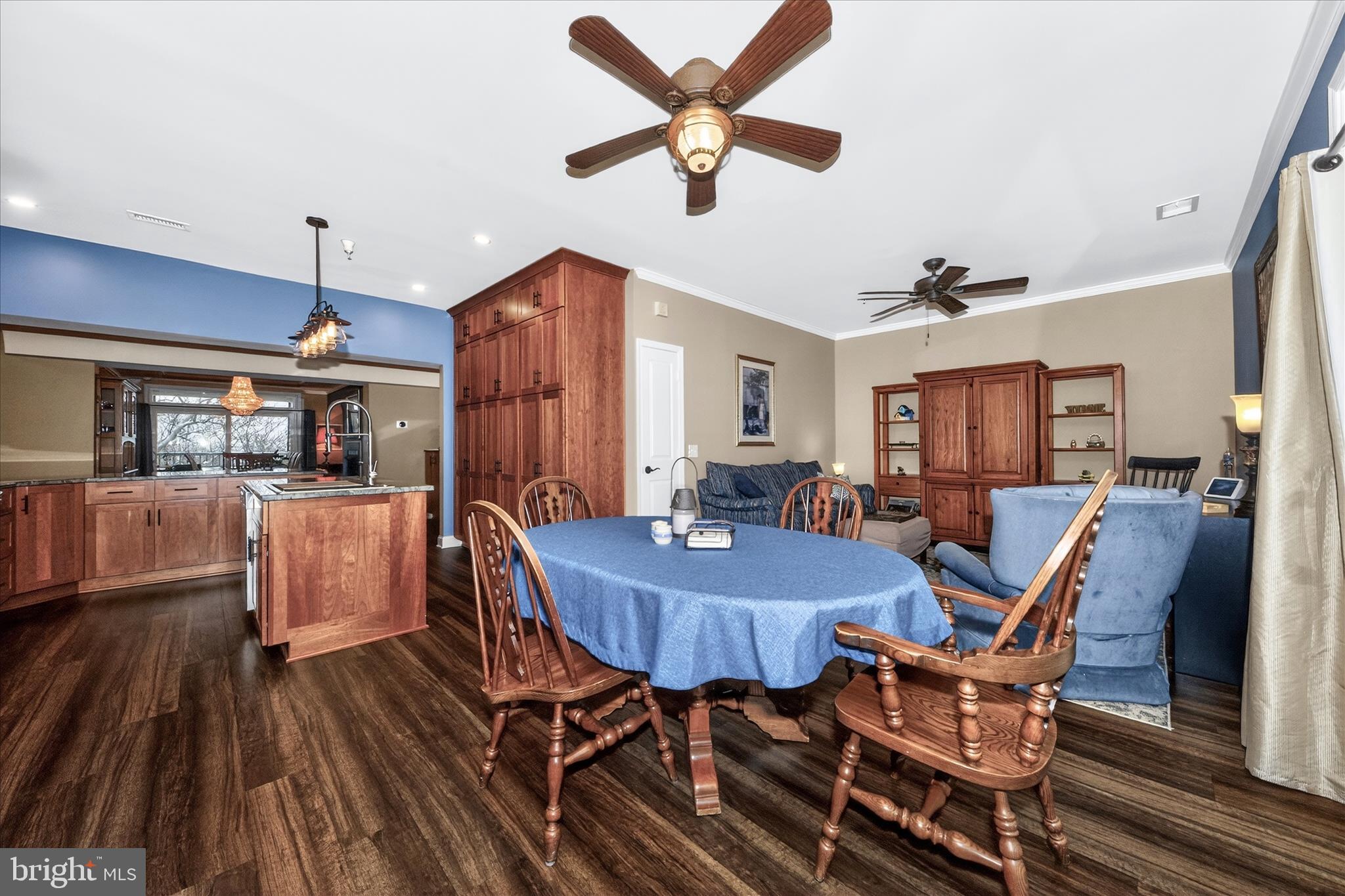 WORMANS MILL - Residential