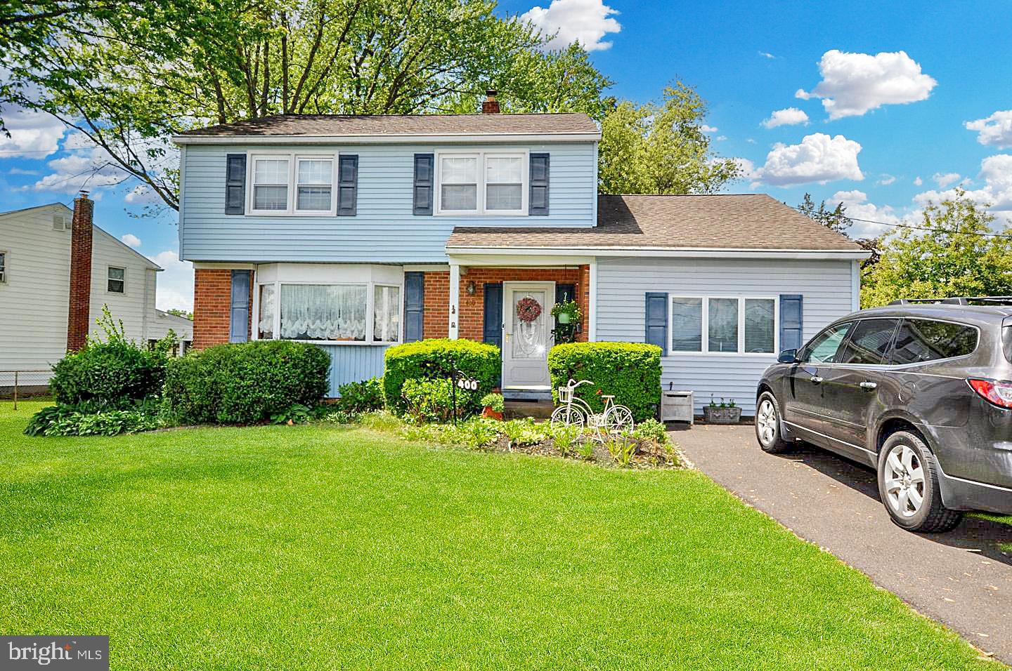 Photo 1 of 14 — 400 S ARTHUR DR, EDGEWATER PARK, NJ 08010