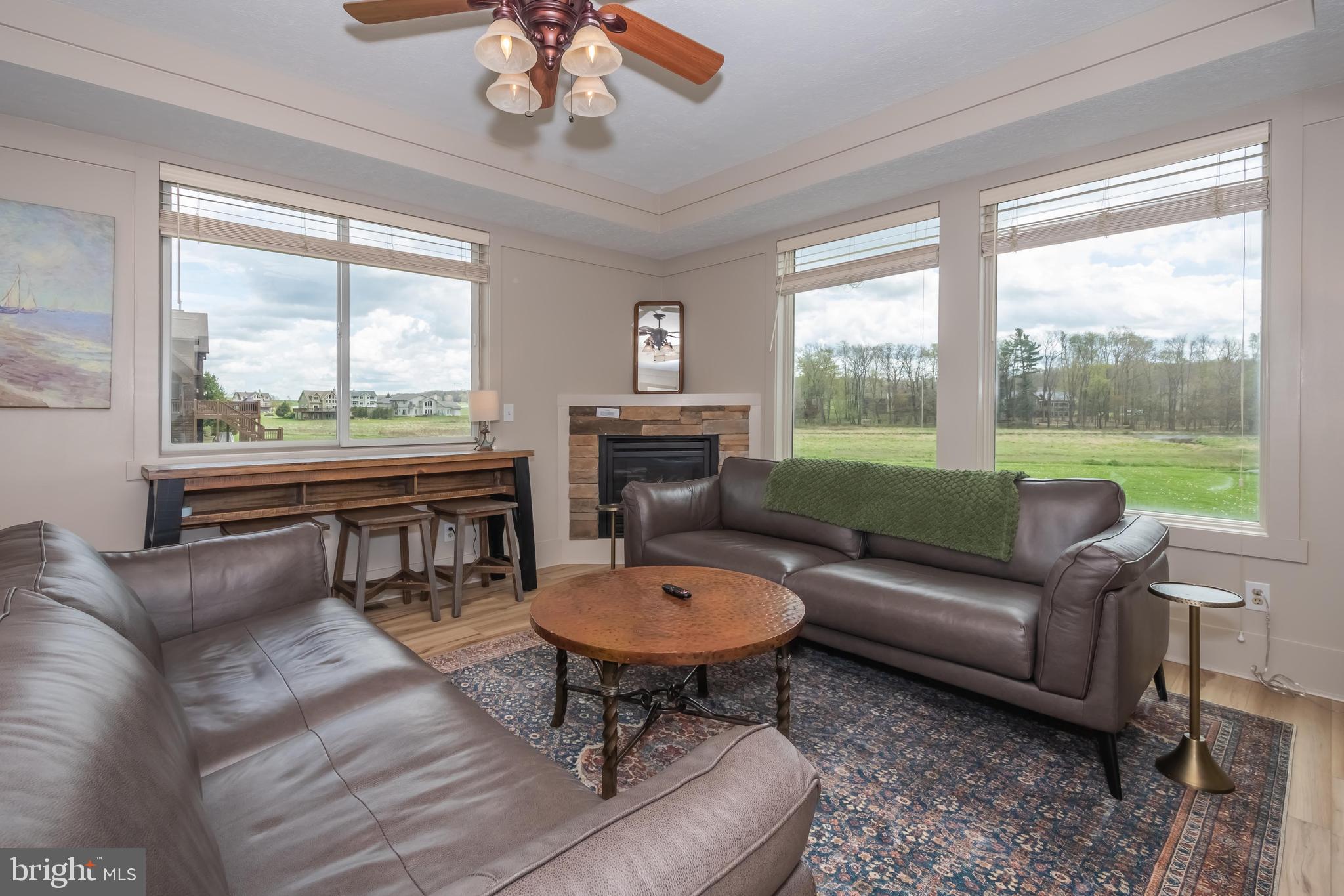 WATERFRONT GREENS - Residential