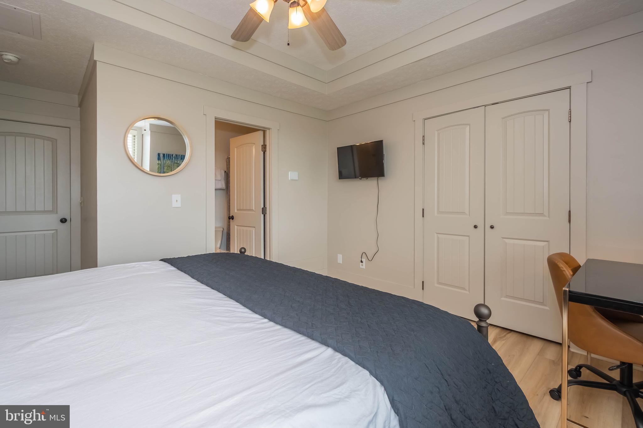 WATERFRONT GREENS - Residential