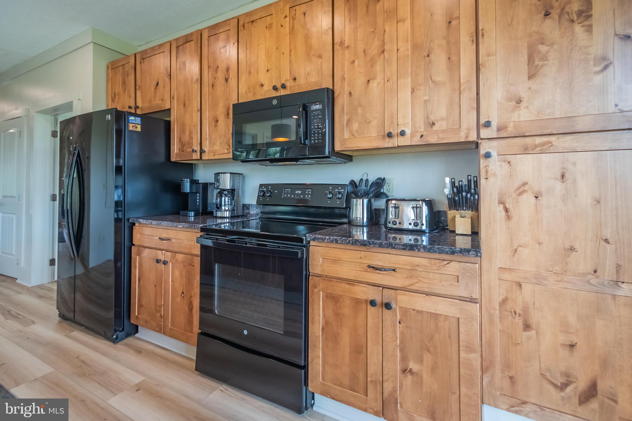 WATERFRONT GREENS - Residential