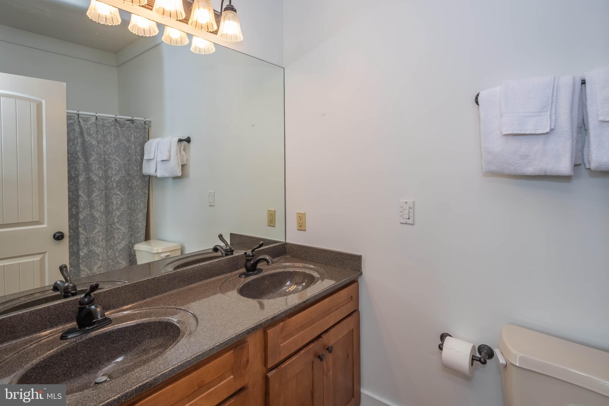 WATERFRONT GREENS - Residential