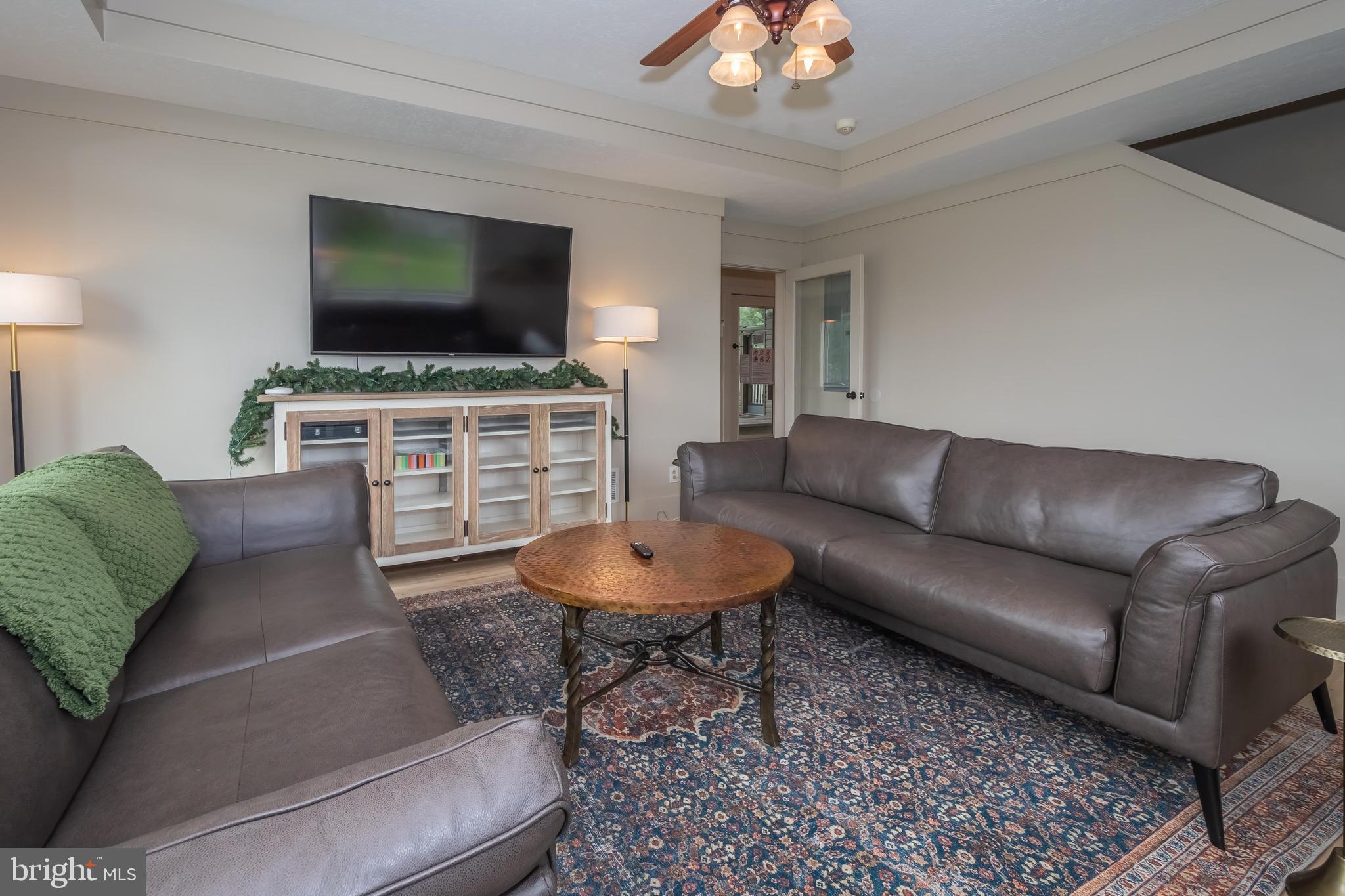 WATERFRONT GREENS - Residential