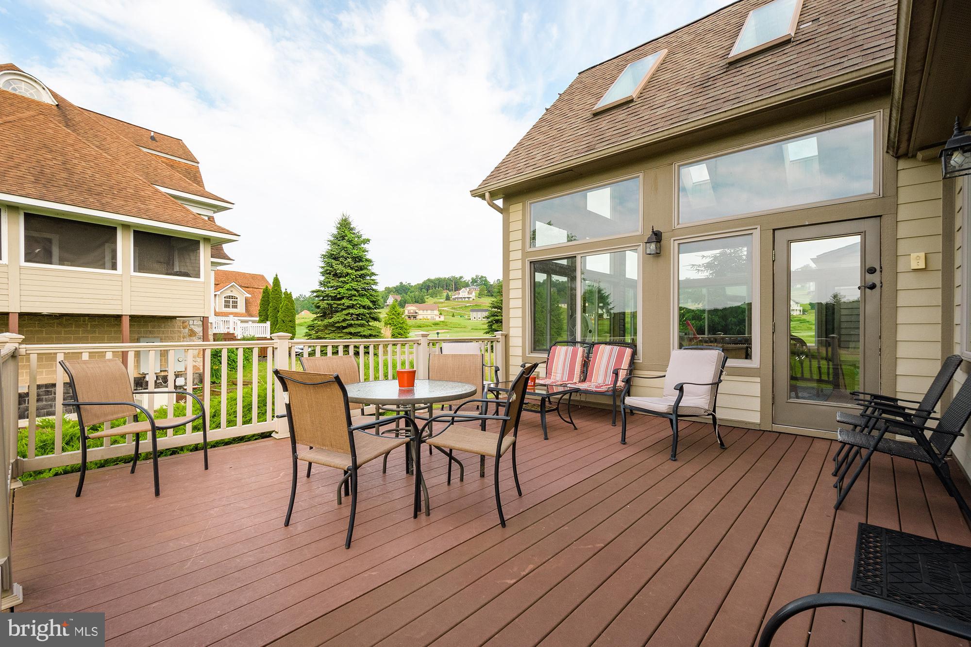 WATERFRONT GREENS - Residential