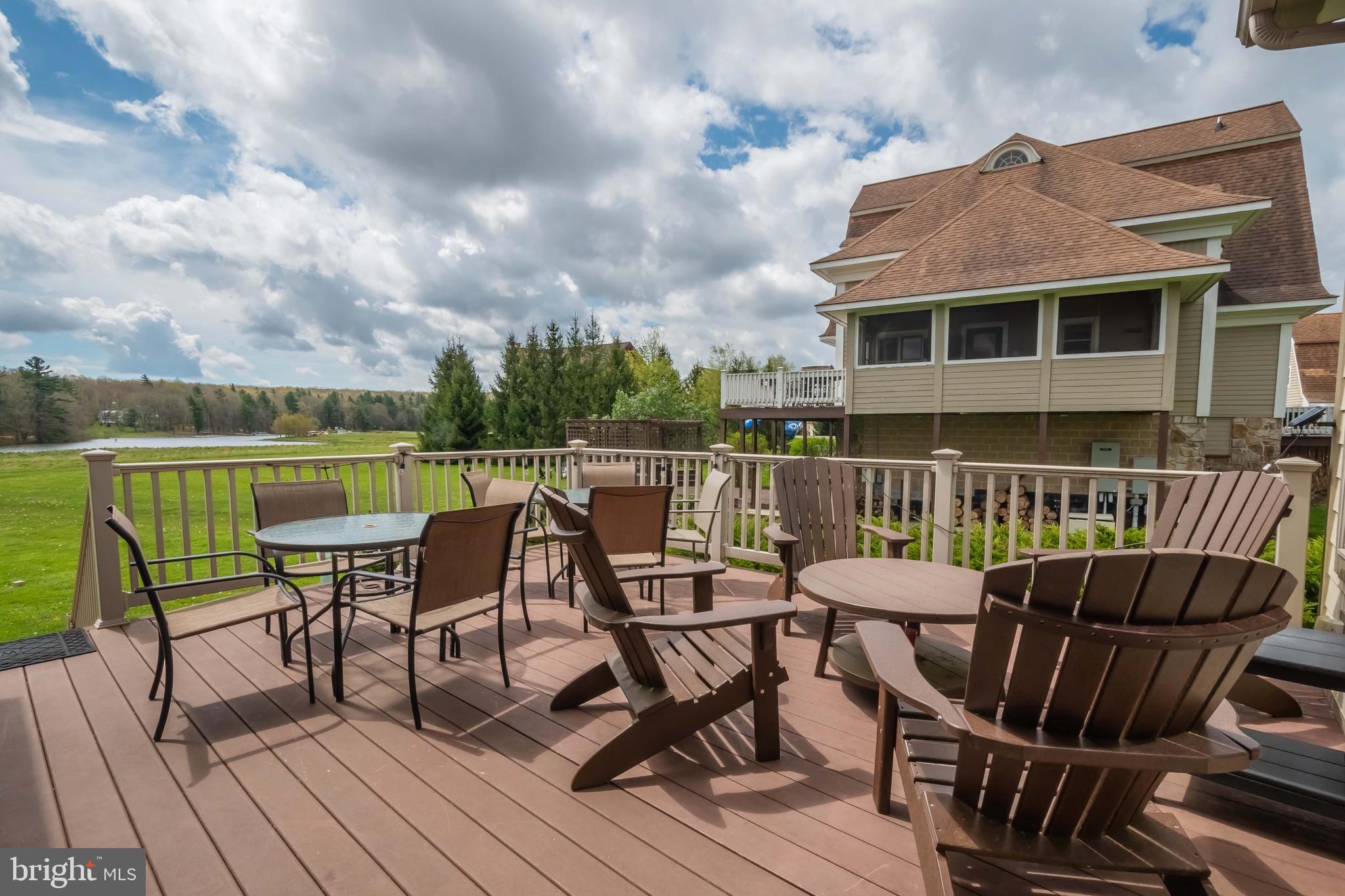 WATERFRONT GREENS - Residential