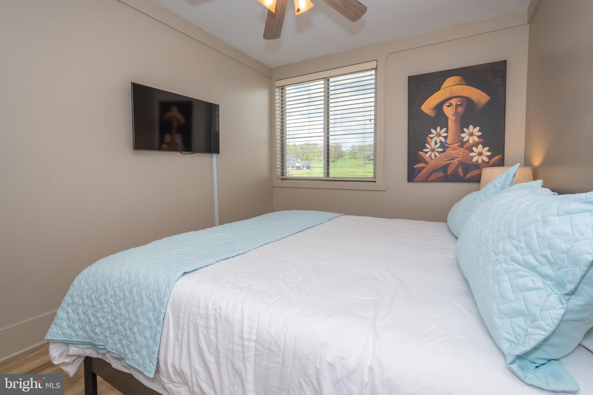 WATERFRONT GREENS - Residential