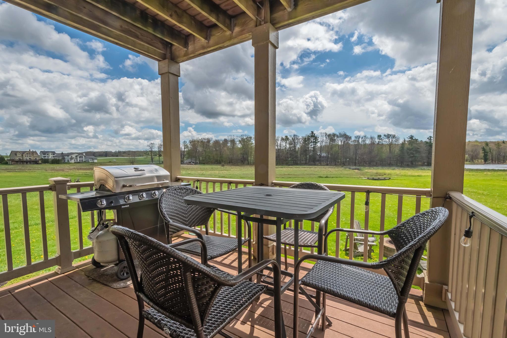 WATERFRONT GREENS - Residential