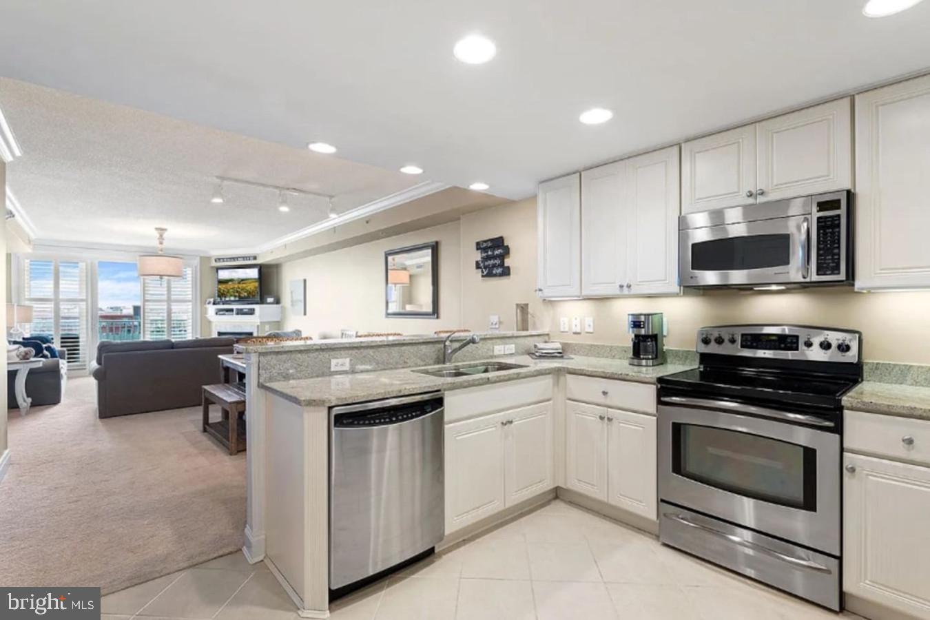 6 7TH STREET 508
