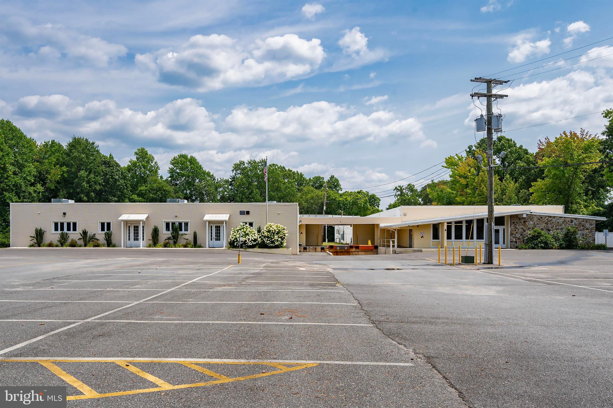 360 FAIRVIEW AVENUE