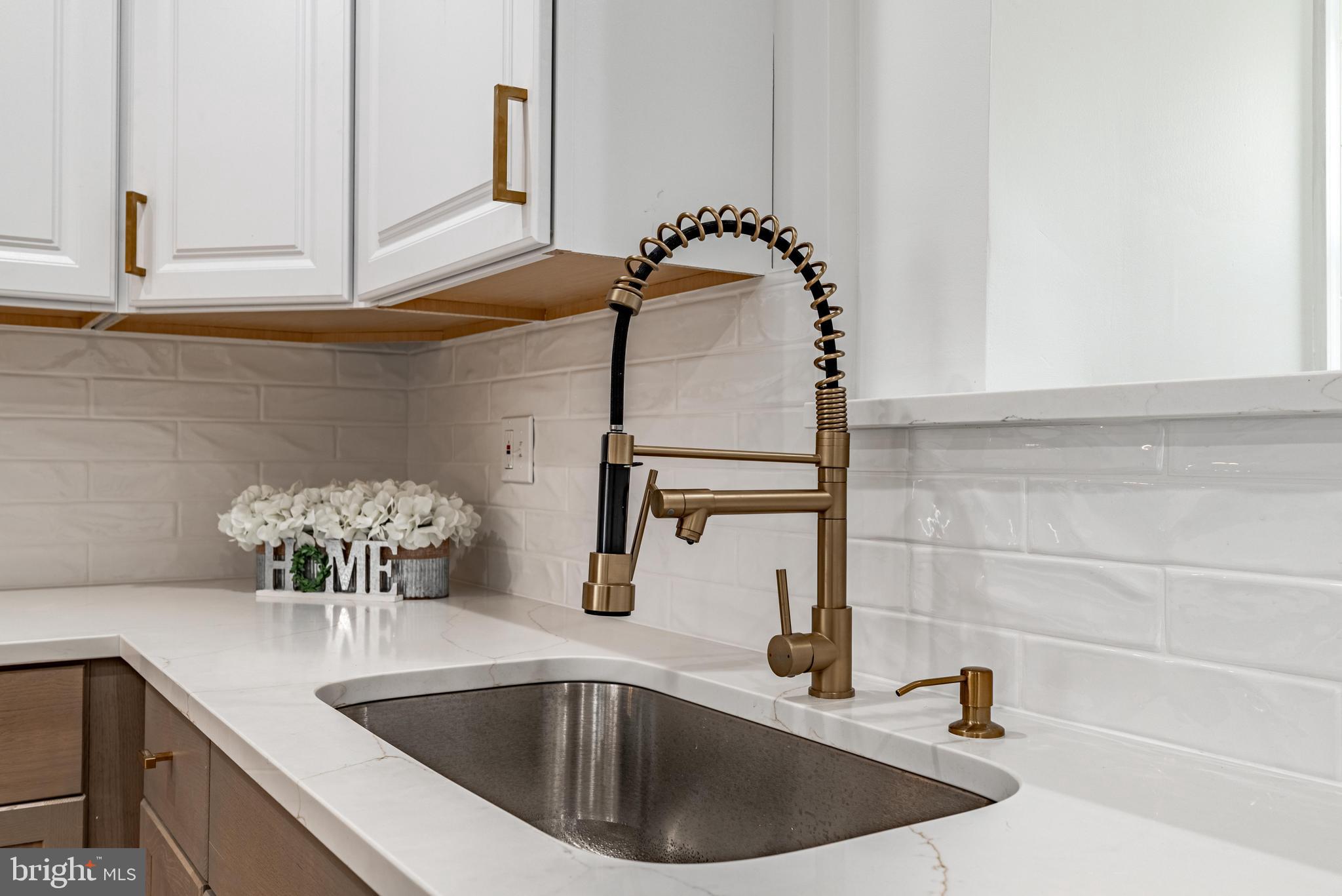 HIGHLANDTOWN - Residential