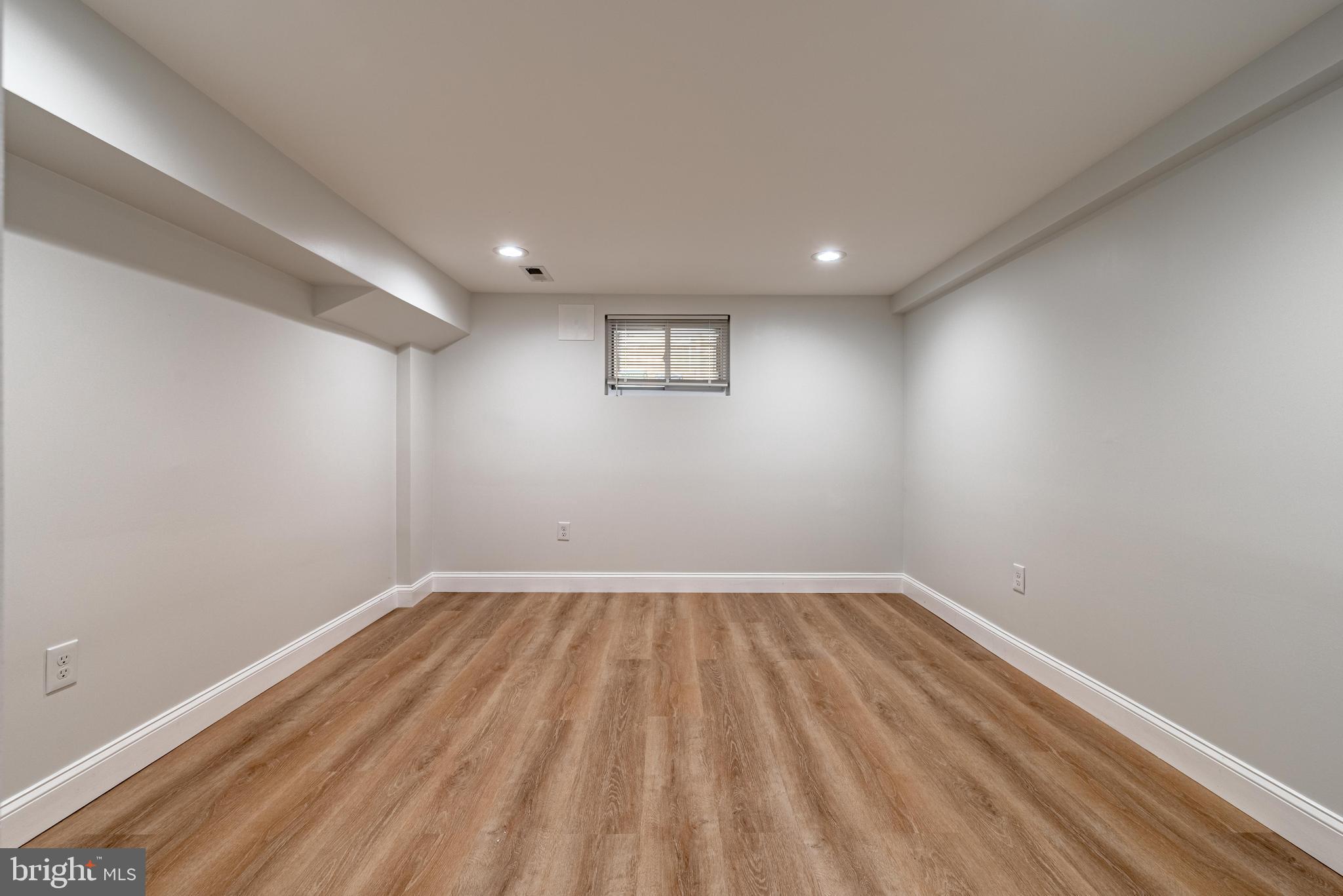 HIGHLANDTOWN - Residential