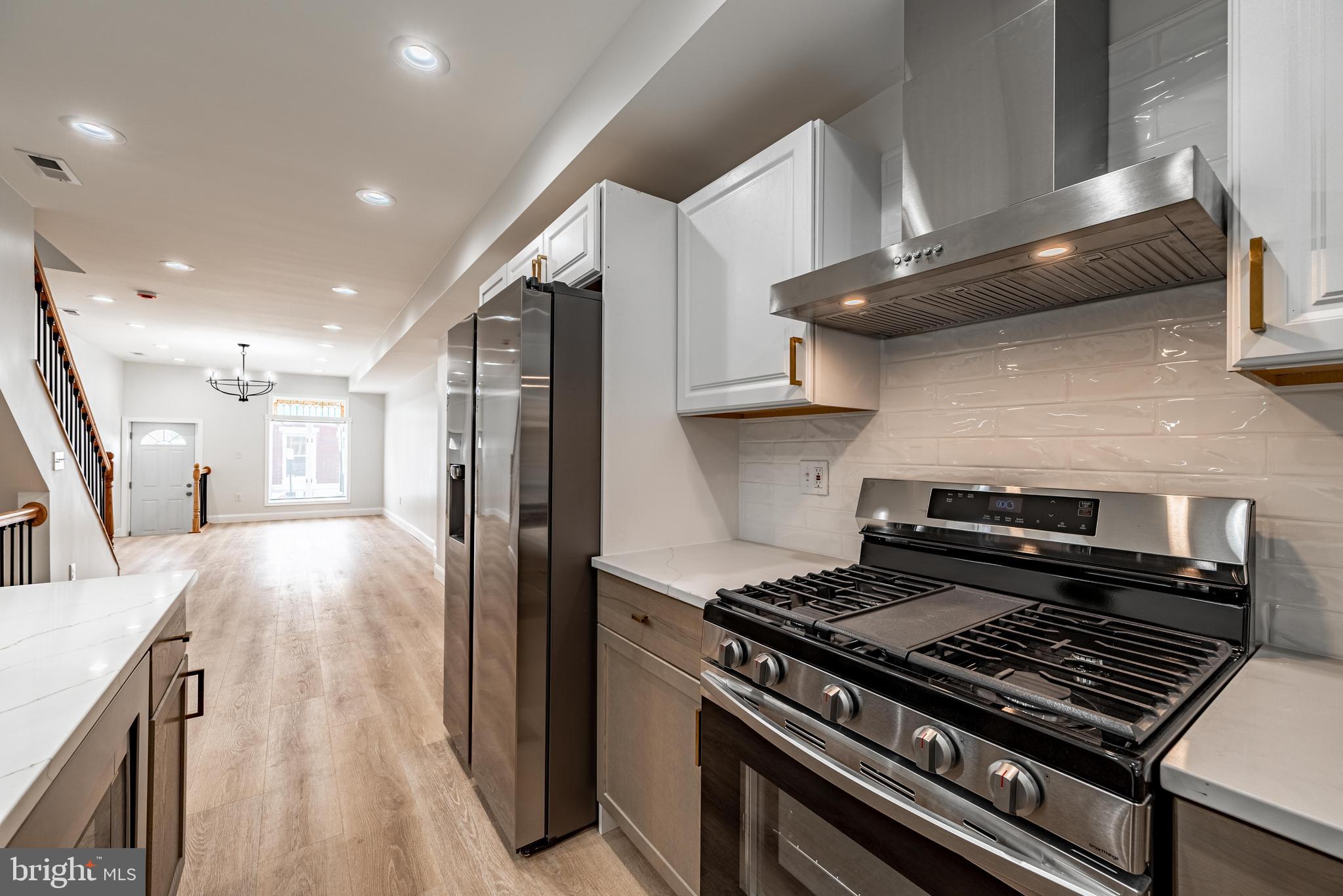 HIGHLANDTOWN - Residential