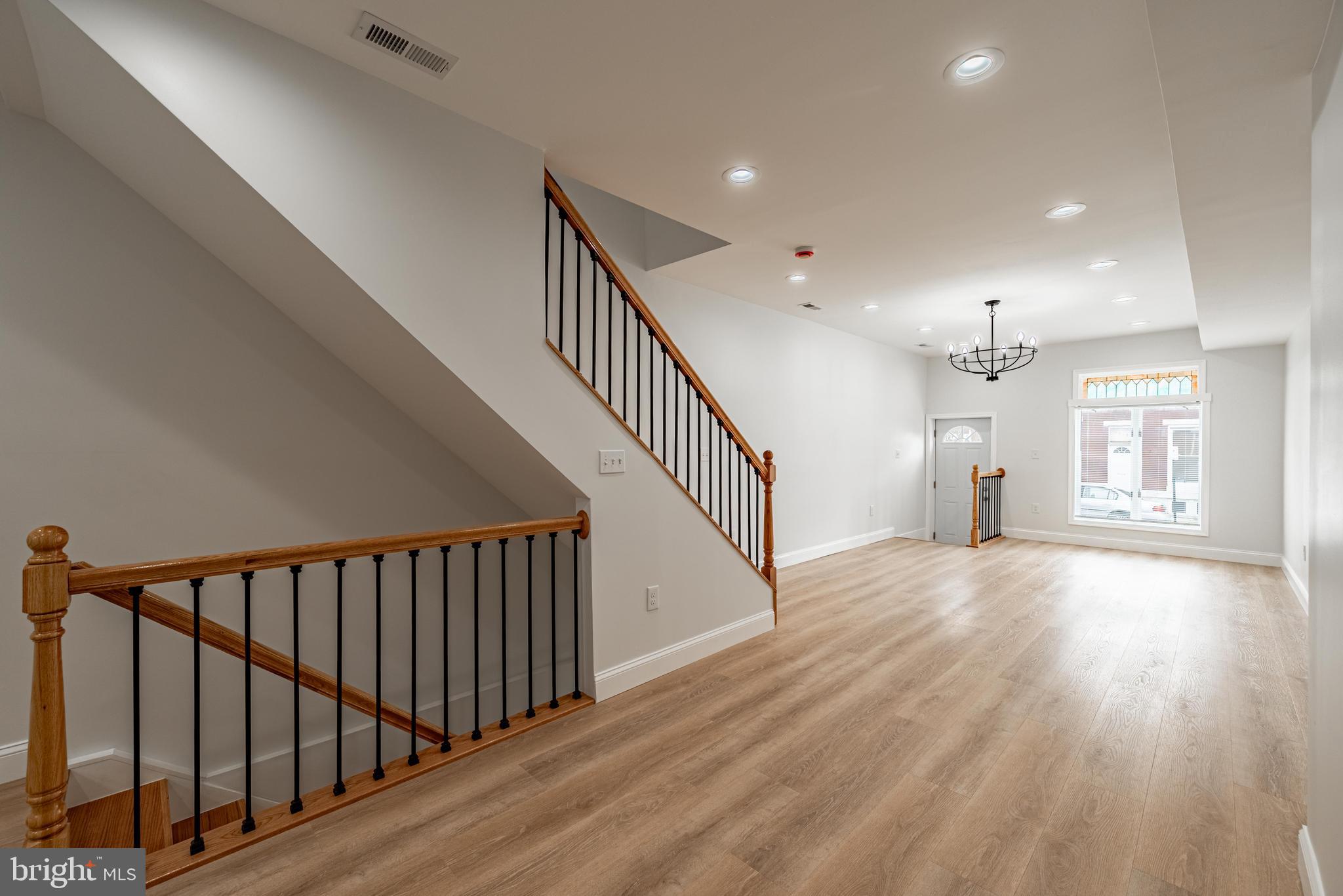 HIGHLANDTOWN - Residential