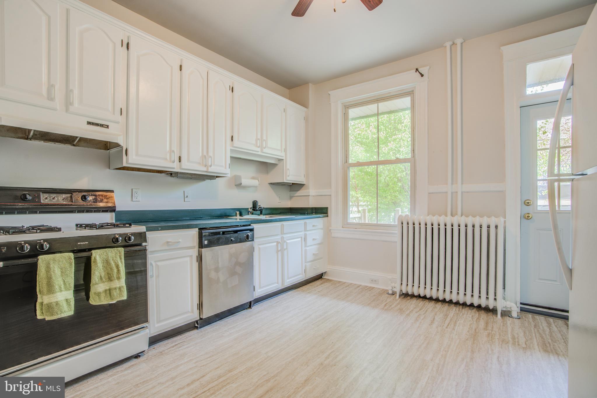 CHARLES VILLAGE - Residential